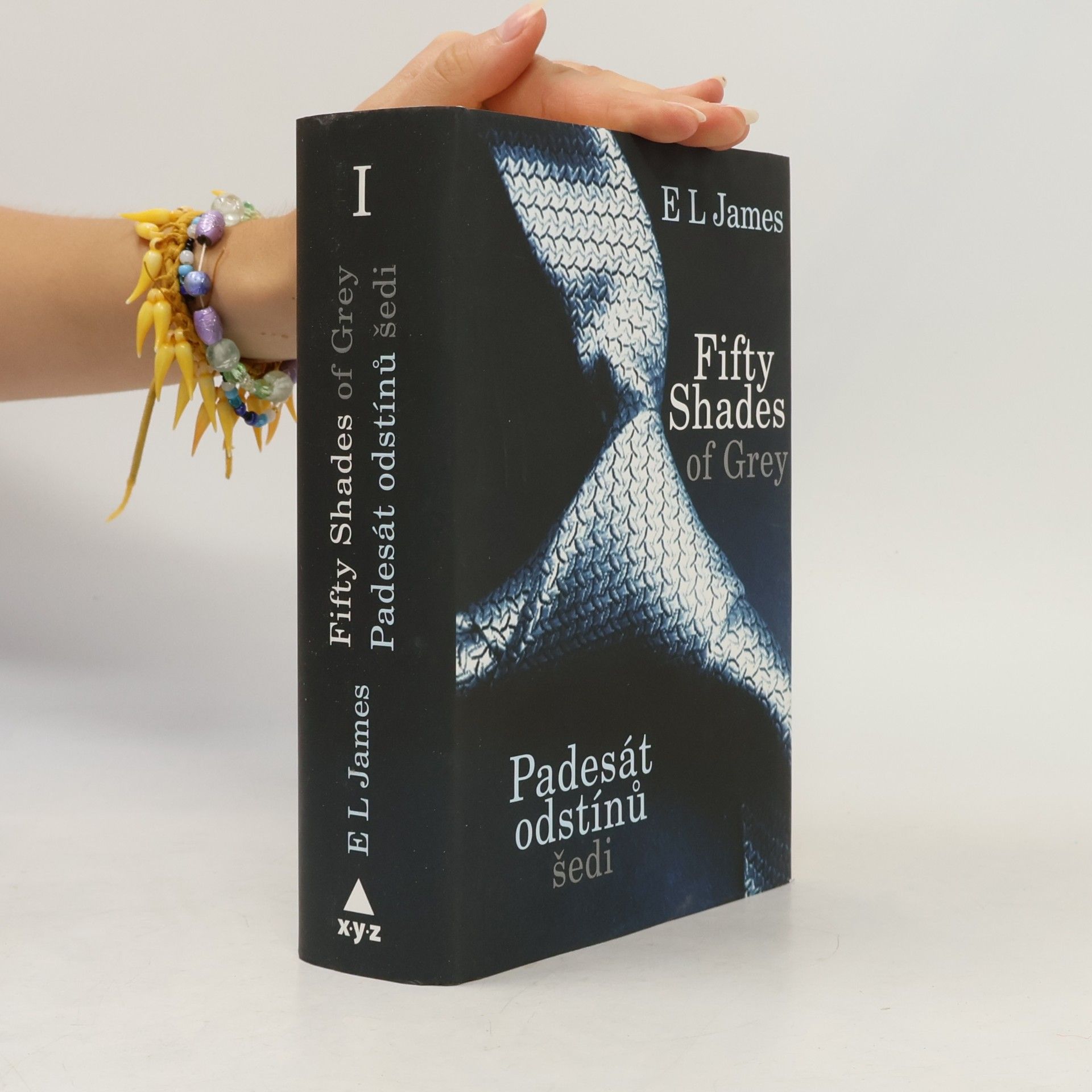 E L James Padesát odstínů šedi