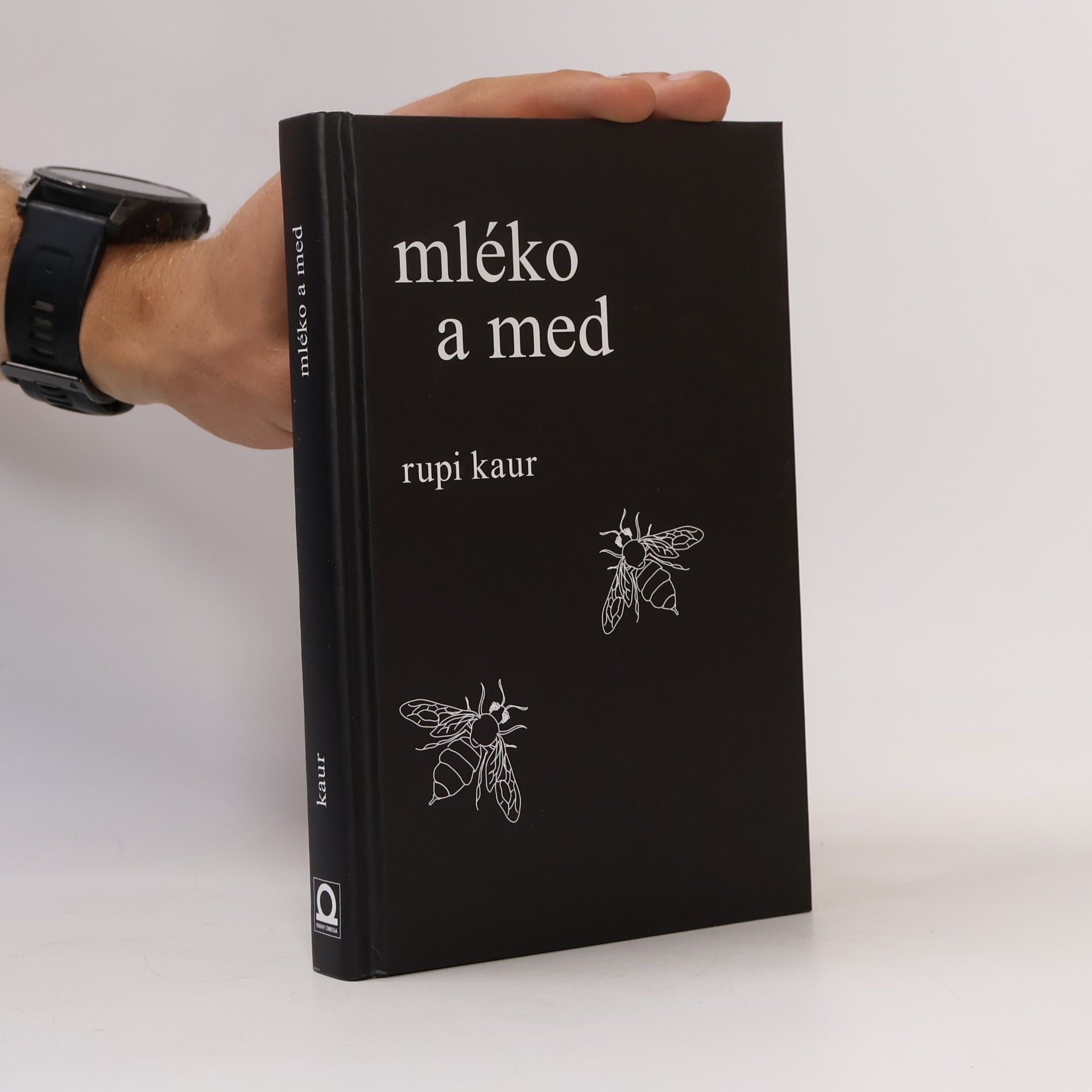 Rupi Kaur Mléko a med
