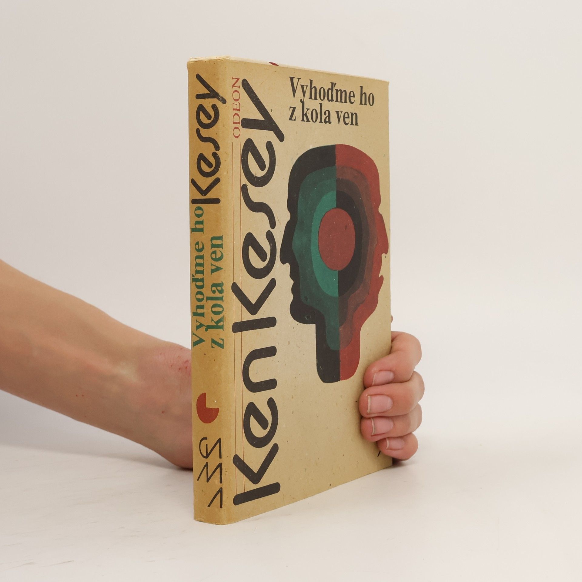 Ken Kesey Vyhoďme ho z kola ven