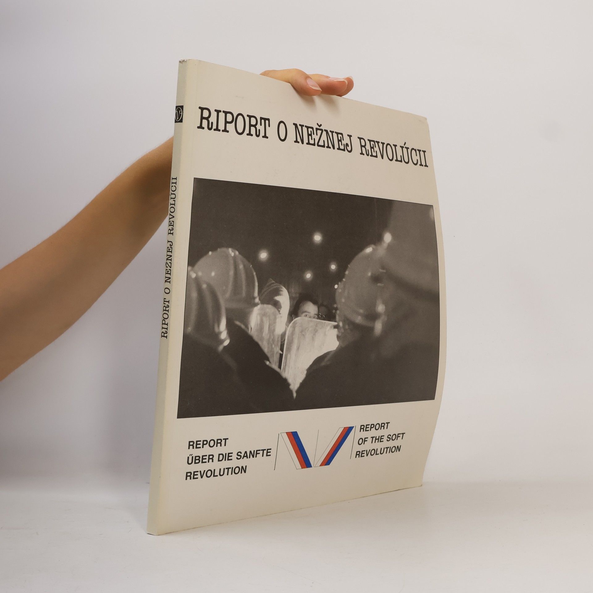 Juraj Groch Riport o nežnej revolúcii