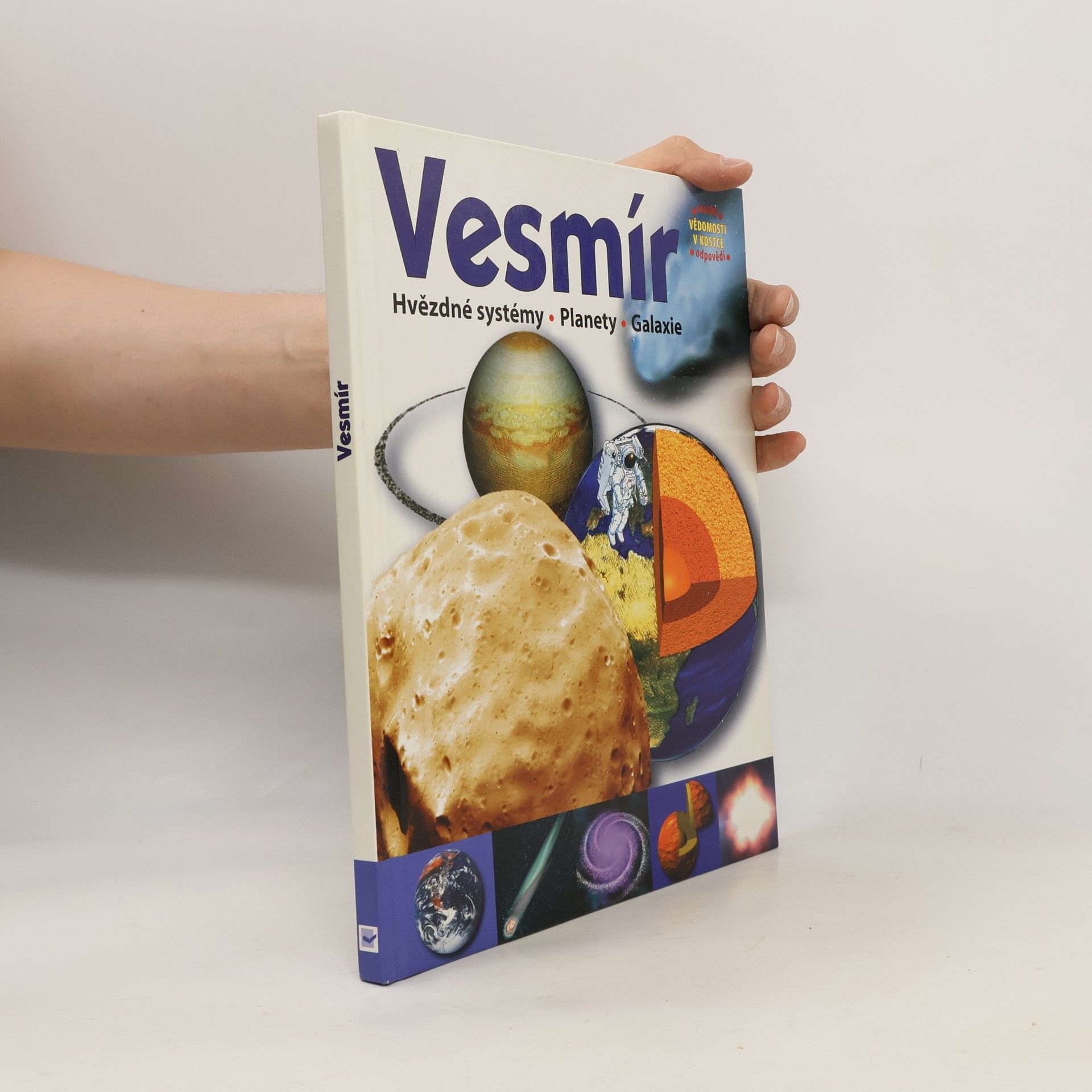 kolektiv Vesmír : hvězdné systémy, planety, galaxie