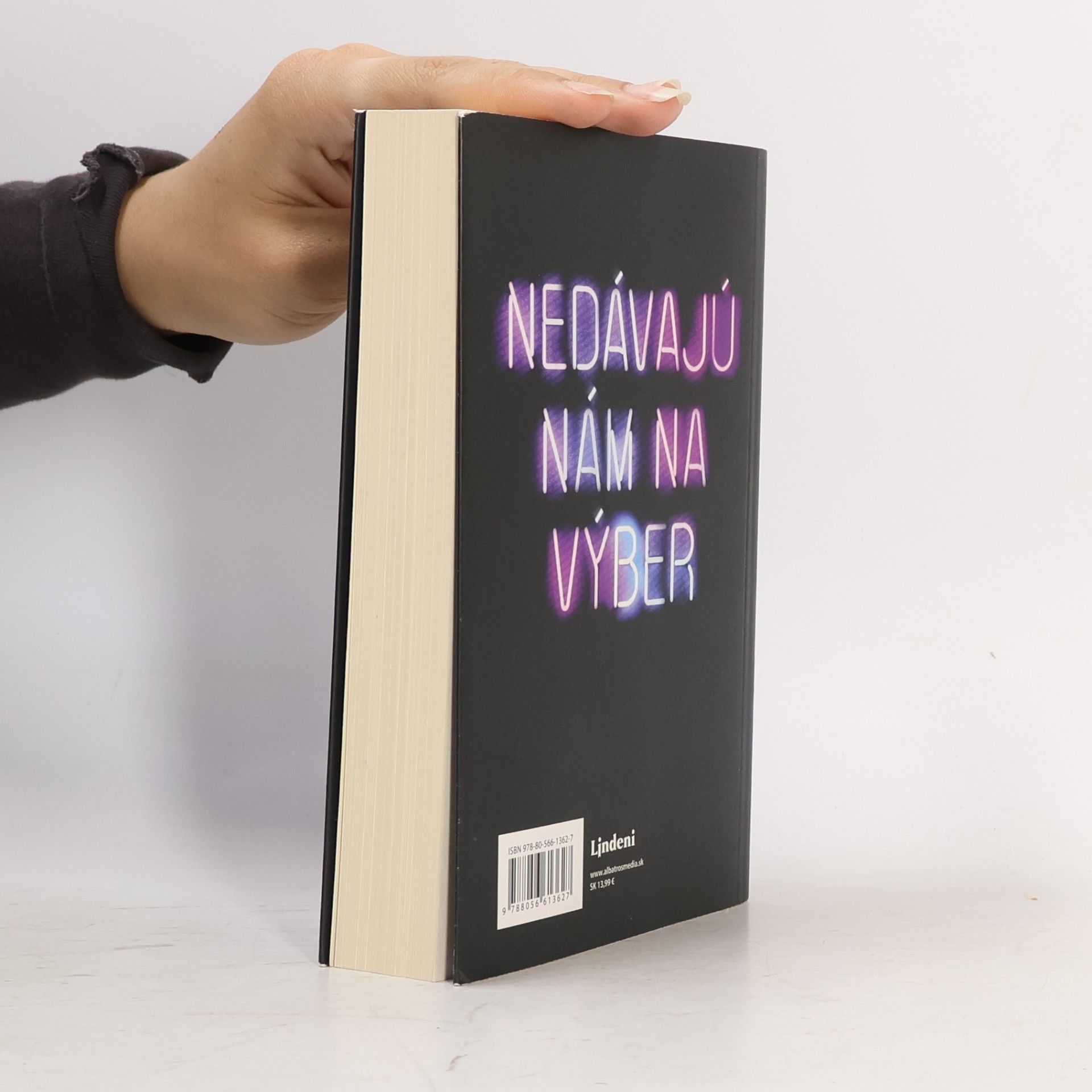 Rachel Heng Klub samovrahov