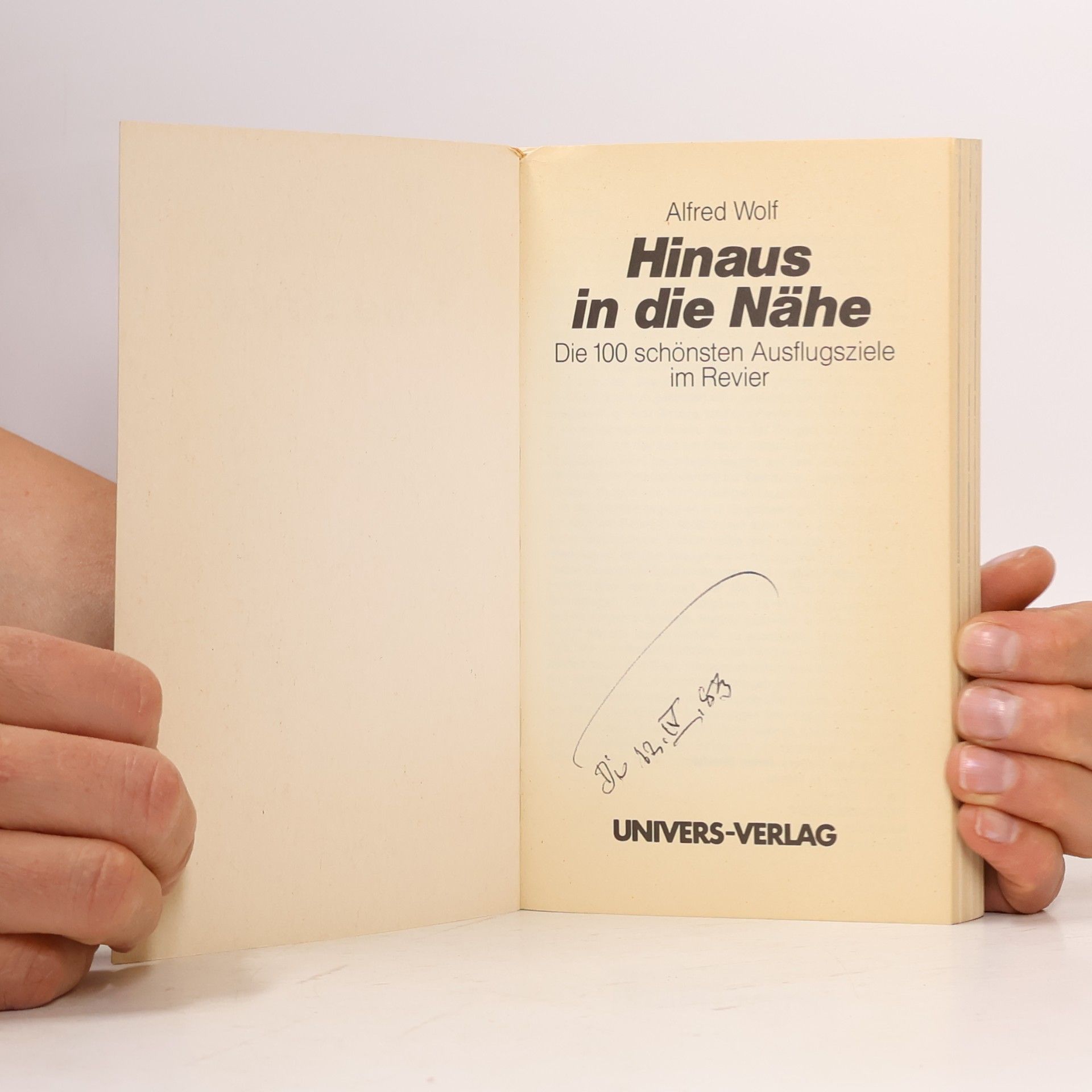 Alfred Wolf Hinaus in die Nähe