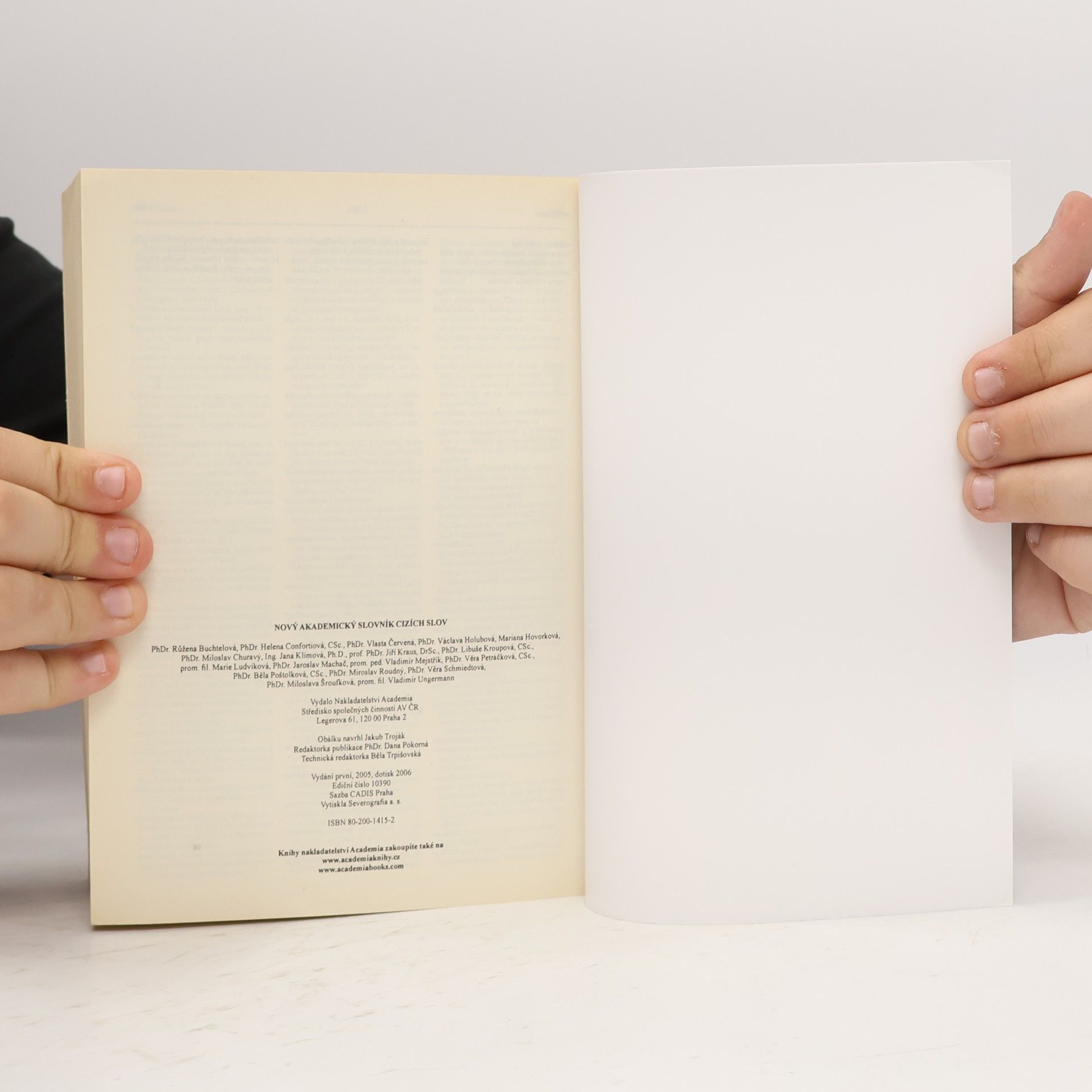 Jiří Kraus Nový akademický slovník cizích slov A-Ž. Studentské vydání