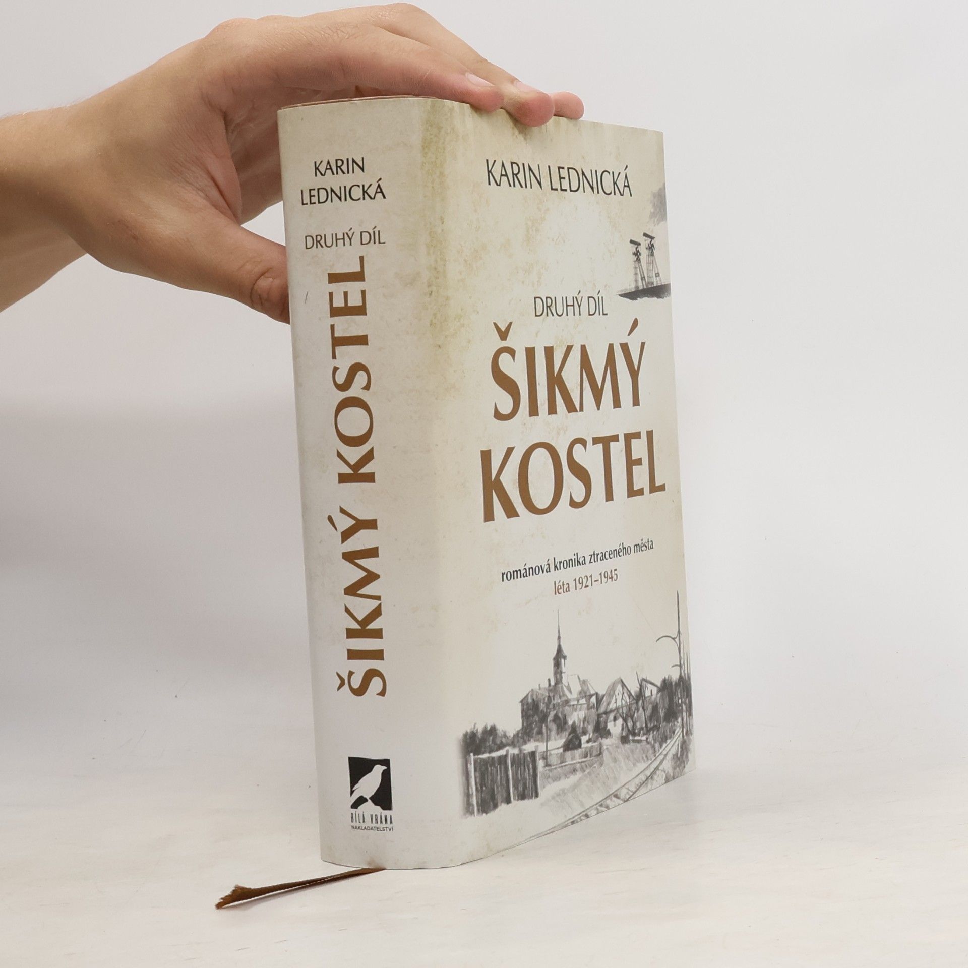 Karin Lednická Šikmý kostel 2