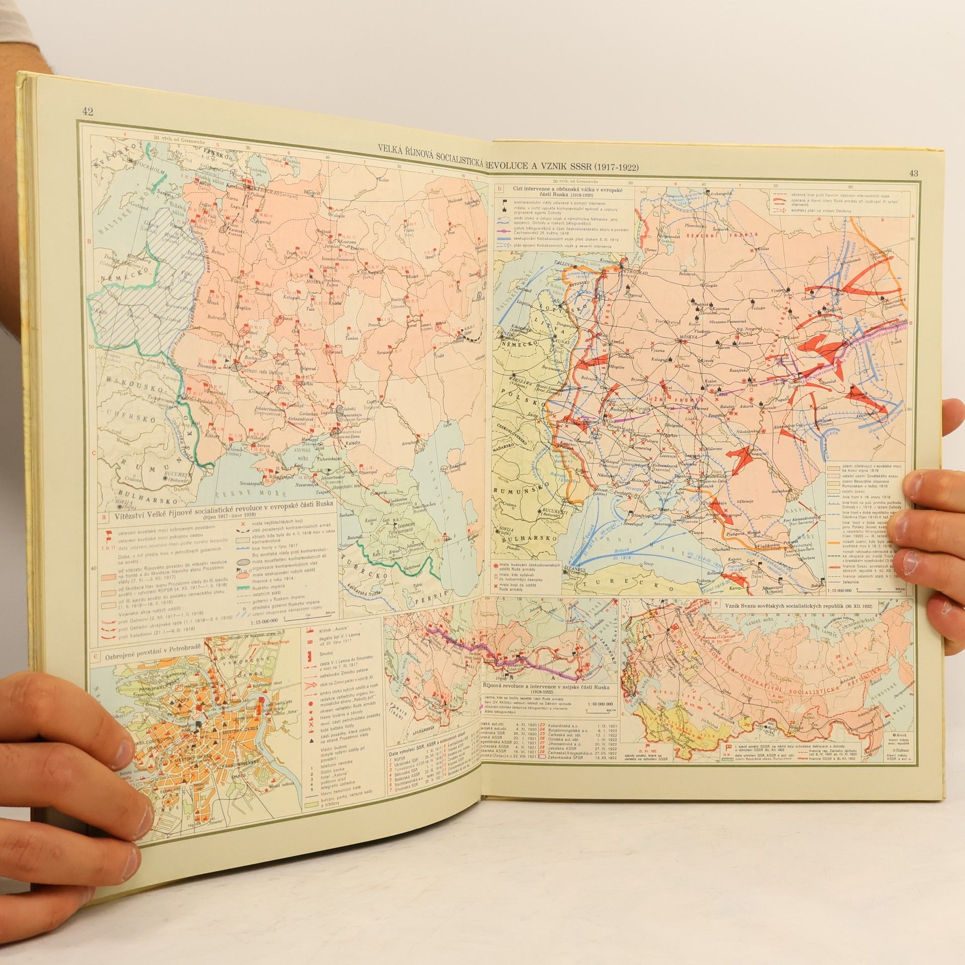 Kolektiv autorů Školní atlas světových dějin