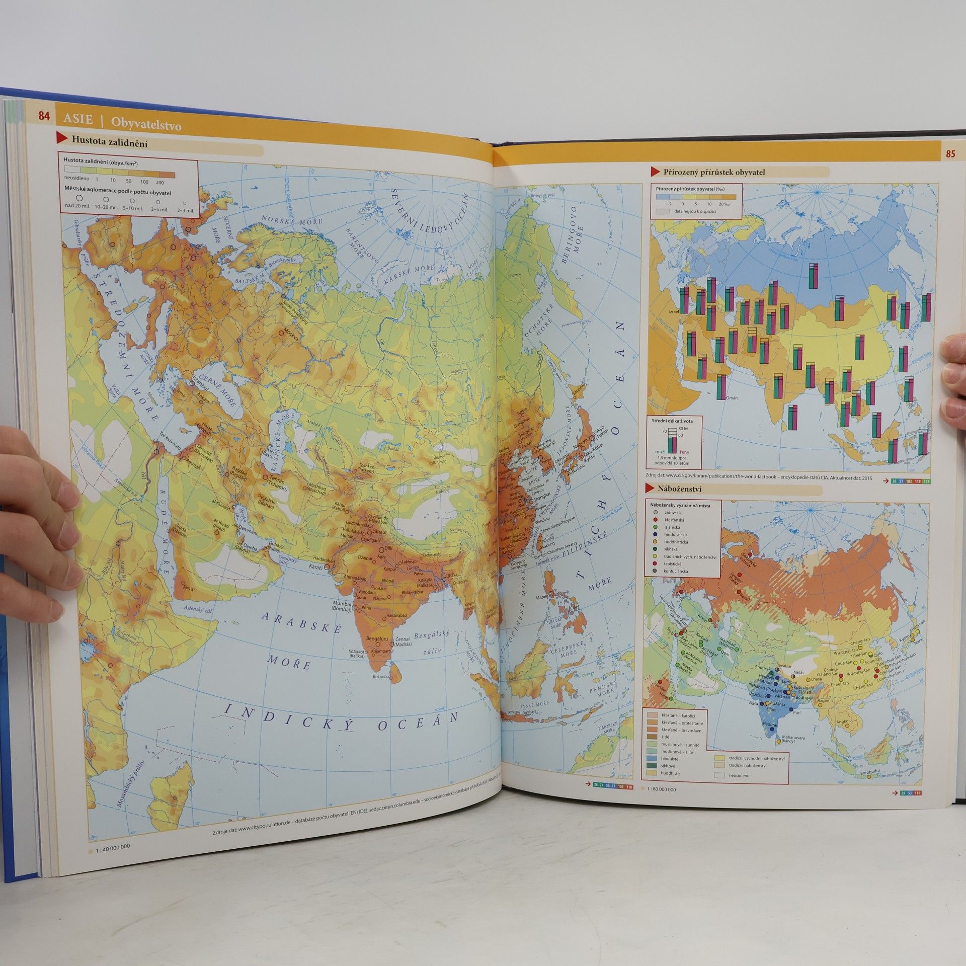Kolektiv autorů Školní atlas světa