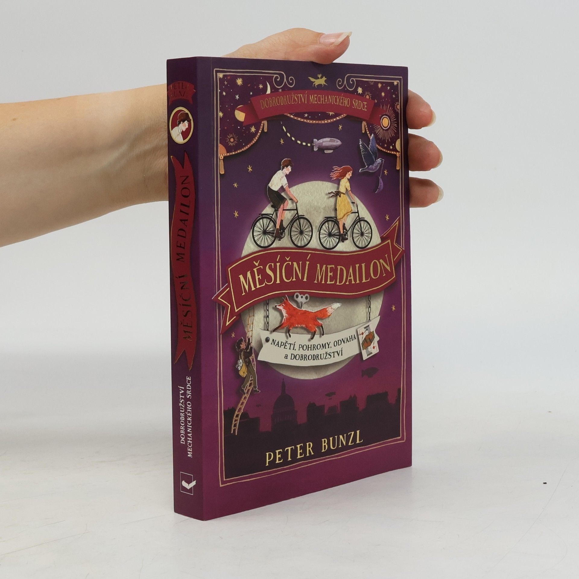 Peter Bunzl Měsíční medailon