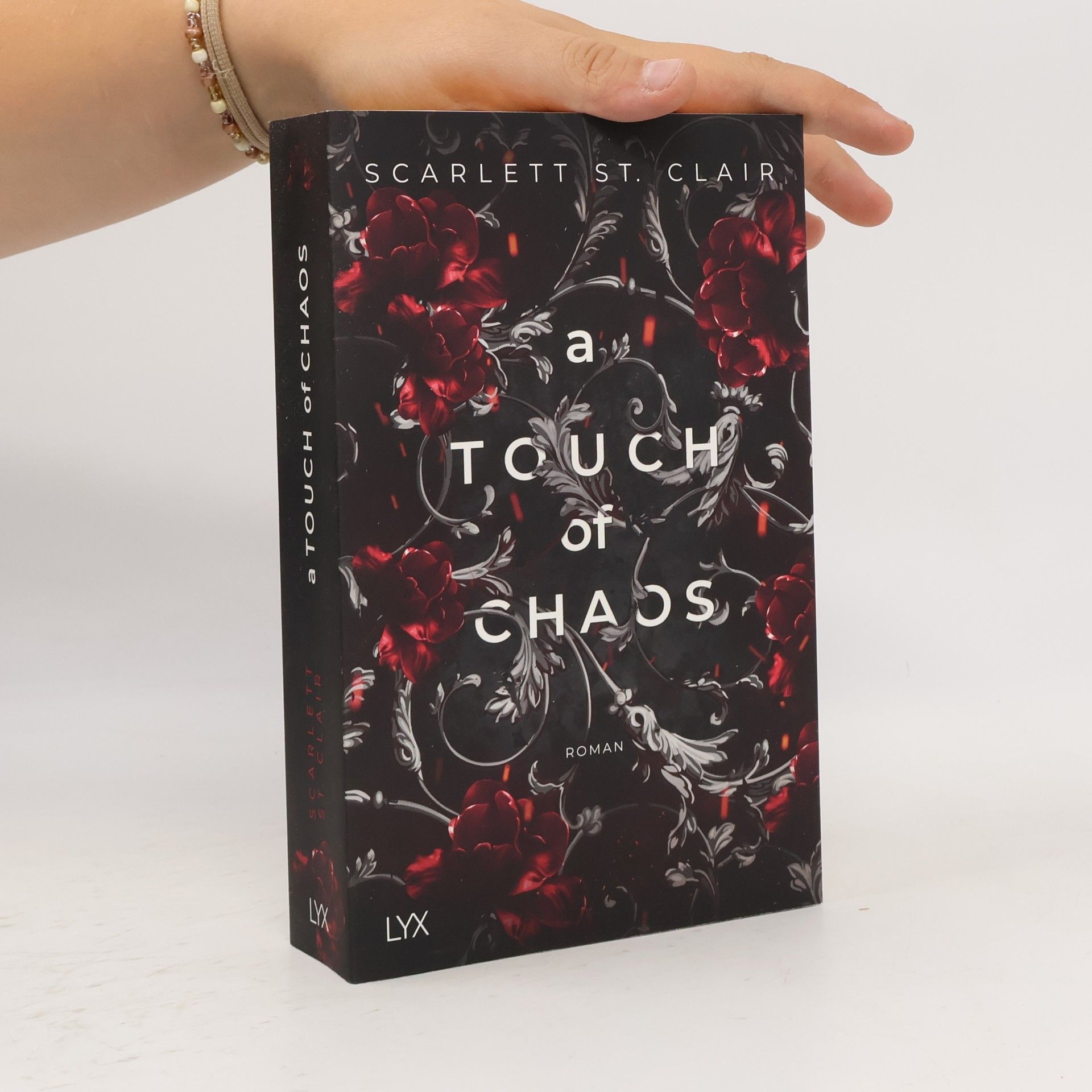 Scarlett St. Clair A Touch of Chaos / Hades & Persephone Bd.4