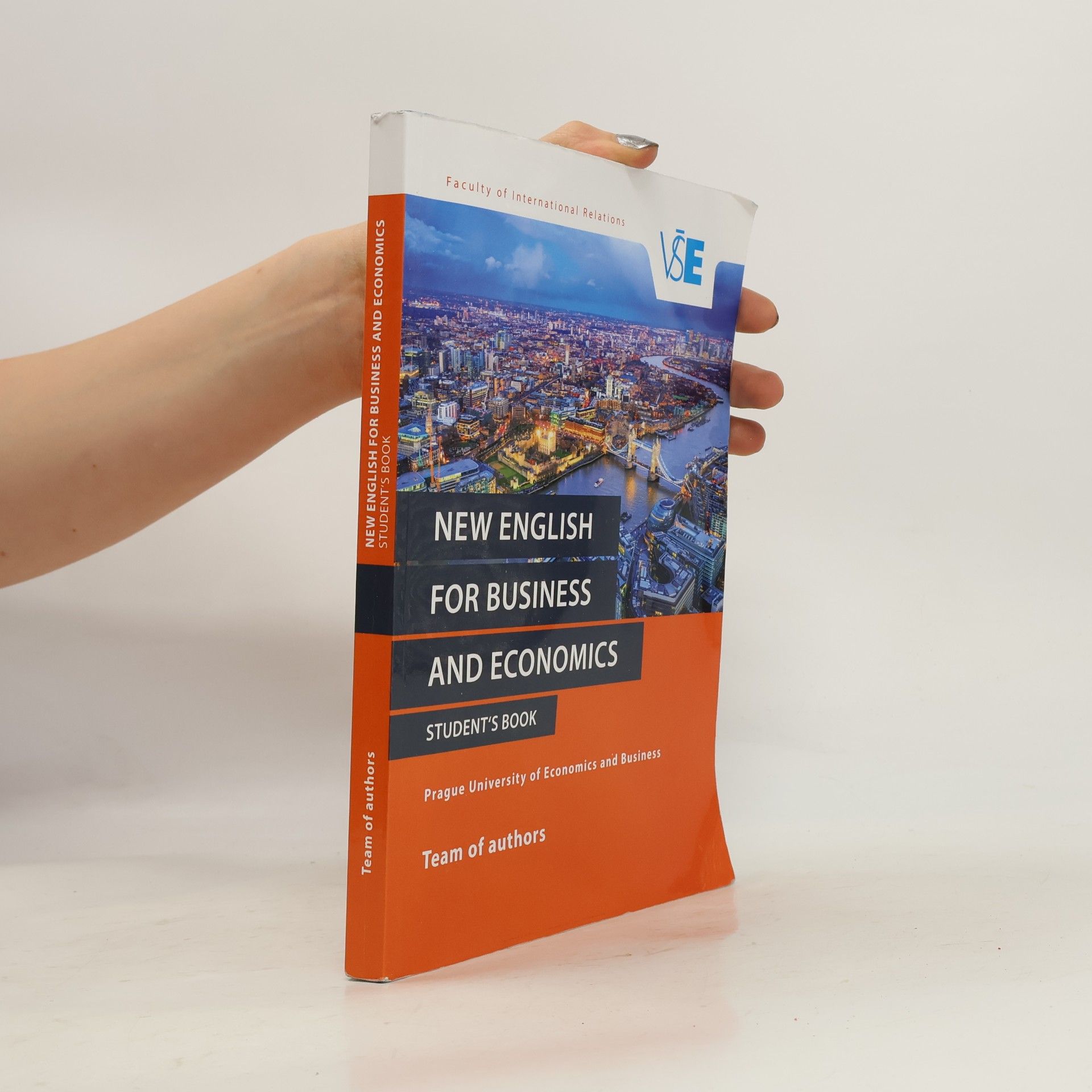 Autorenkollektiv New English for business and economics: Student's book