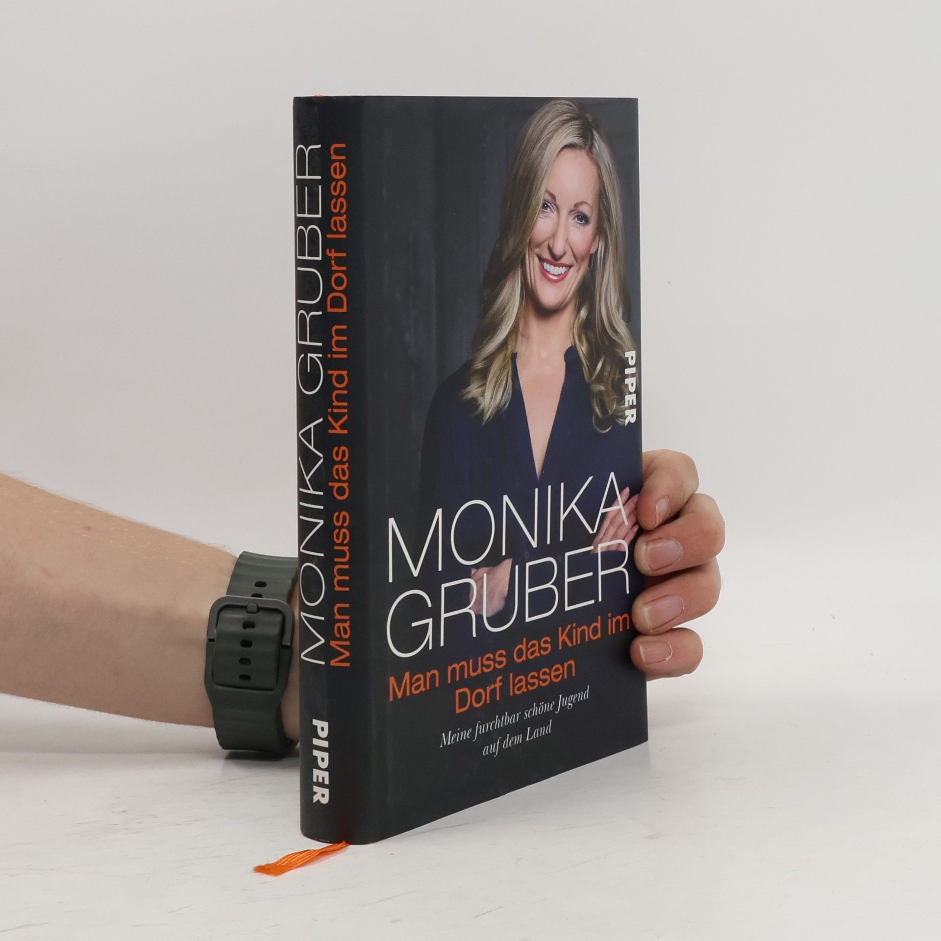 Monika Gruber Man muss das Kind im Dorf lassen