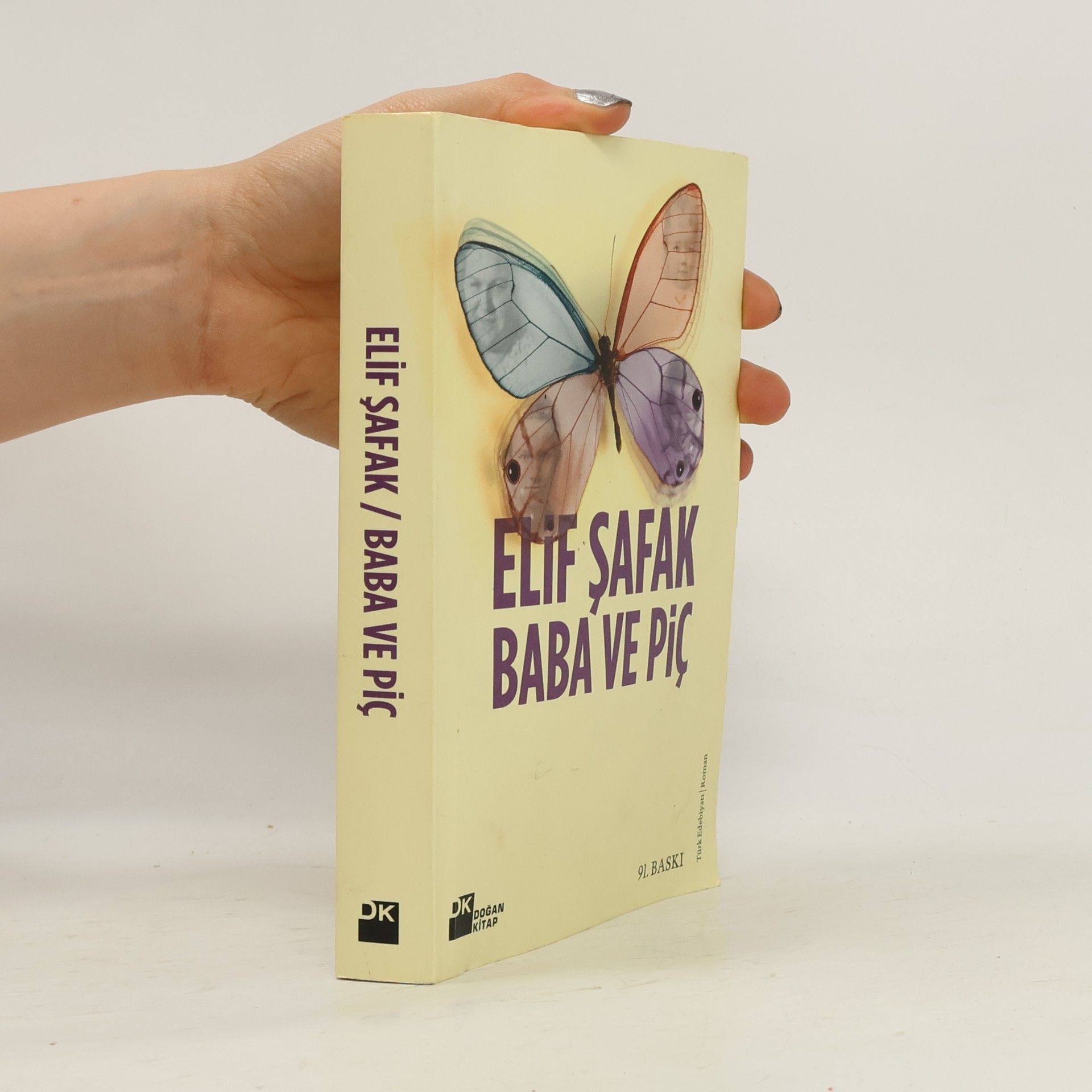 Elif Shafak Baba ve Pic