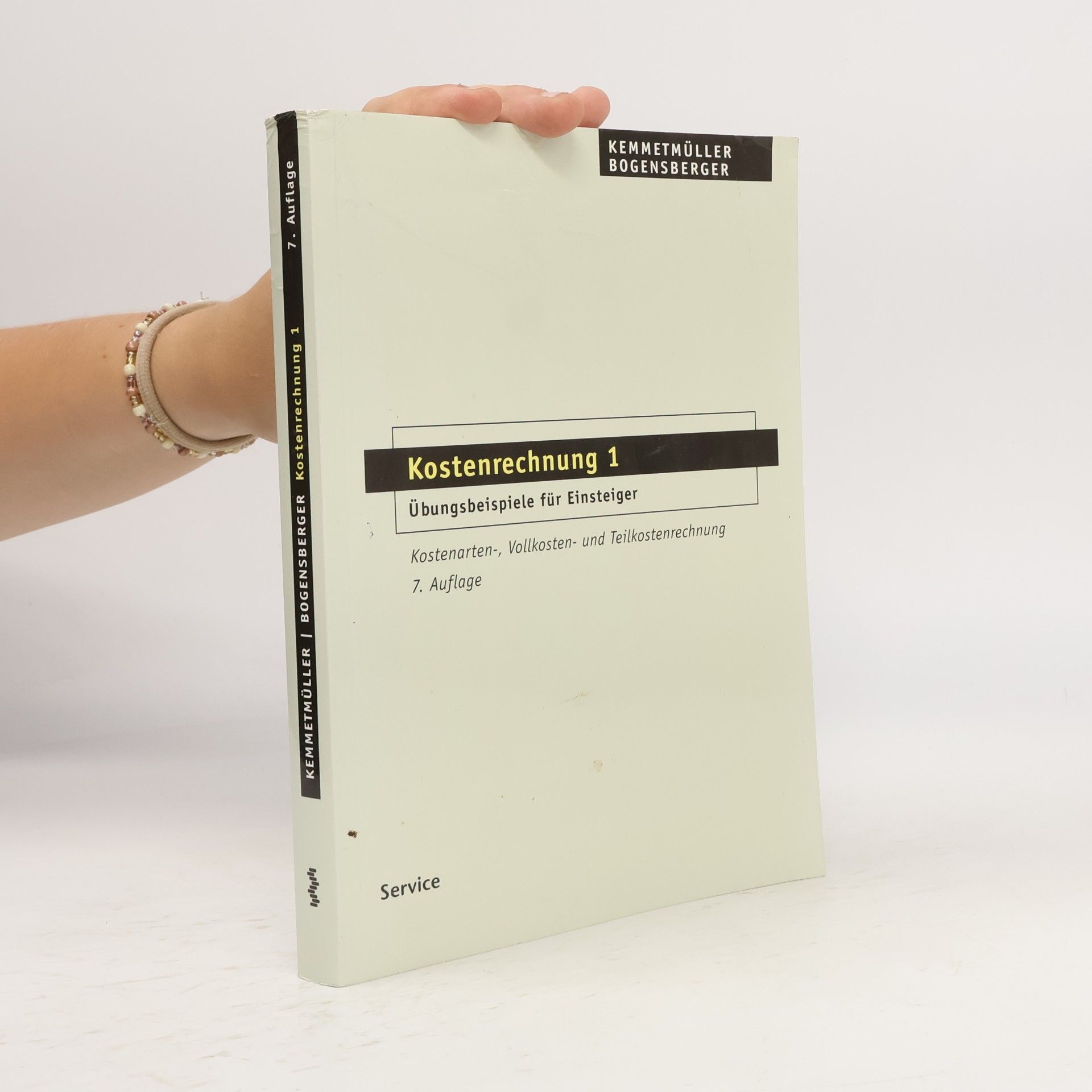 Autores varios Kostenrechnung