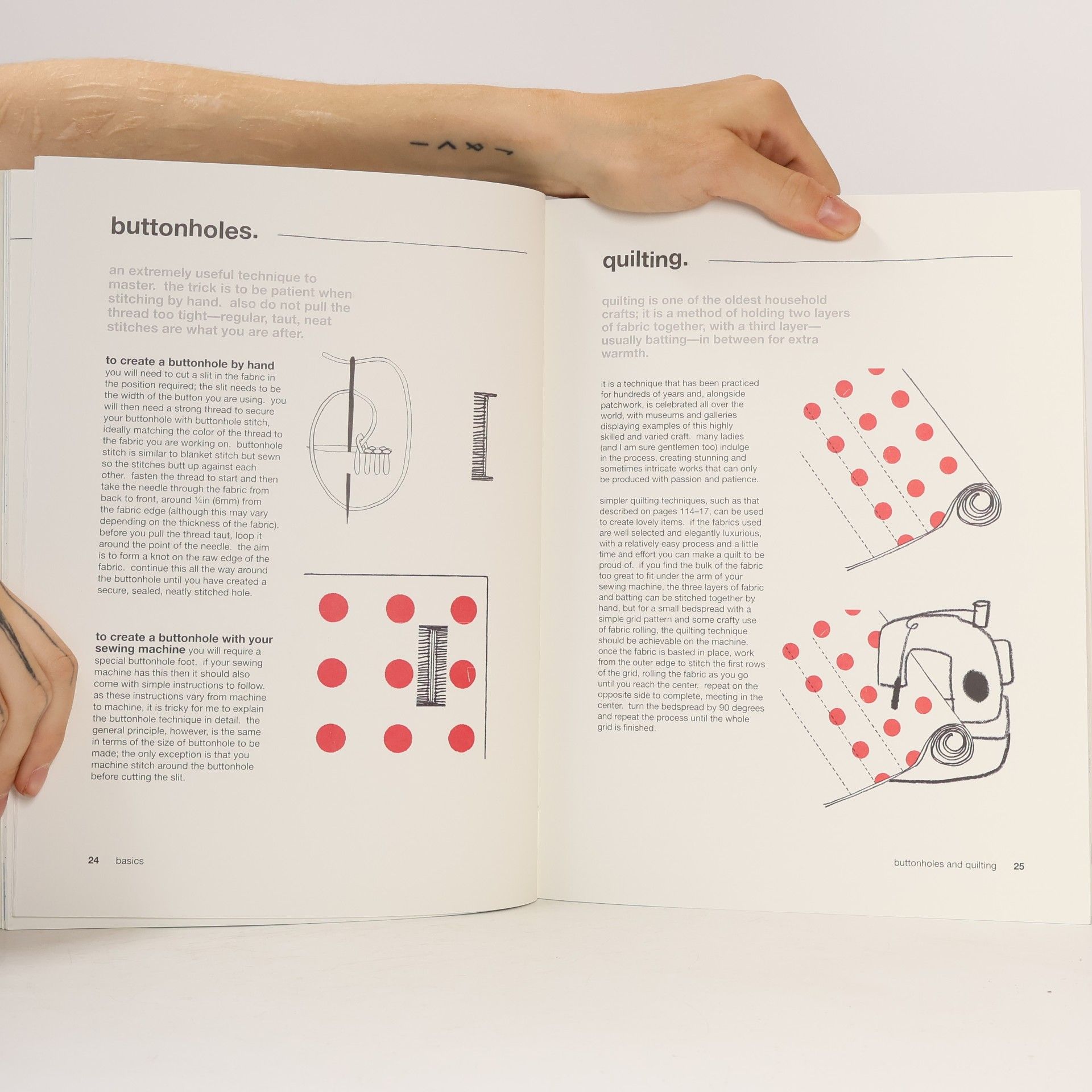 Autorenkollektiv Made at Home by Lisa Stickley - A Guide To Simple Sewing