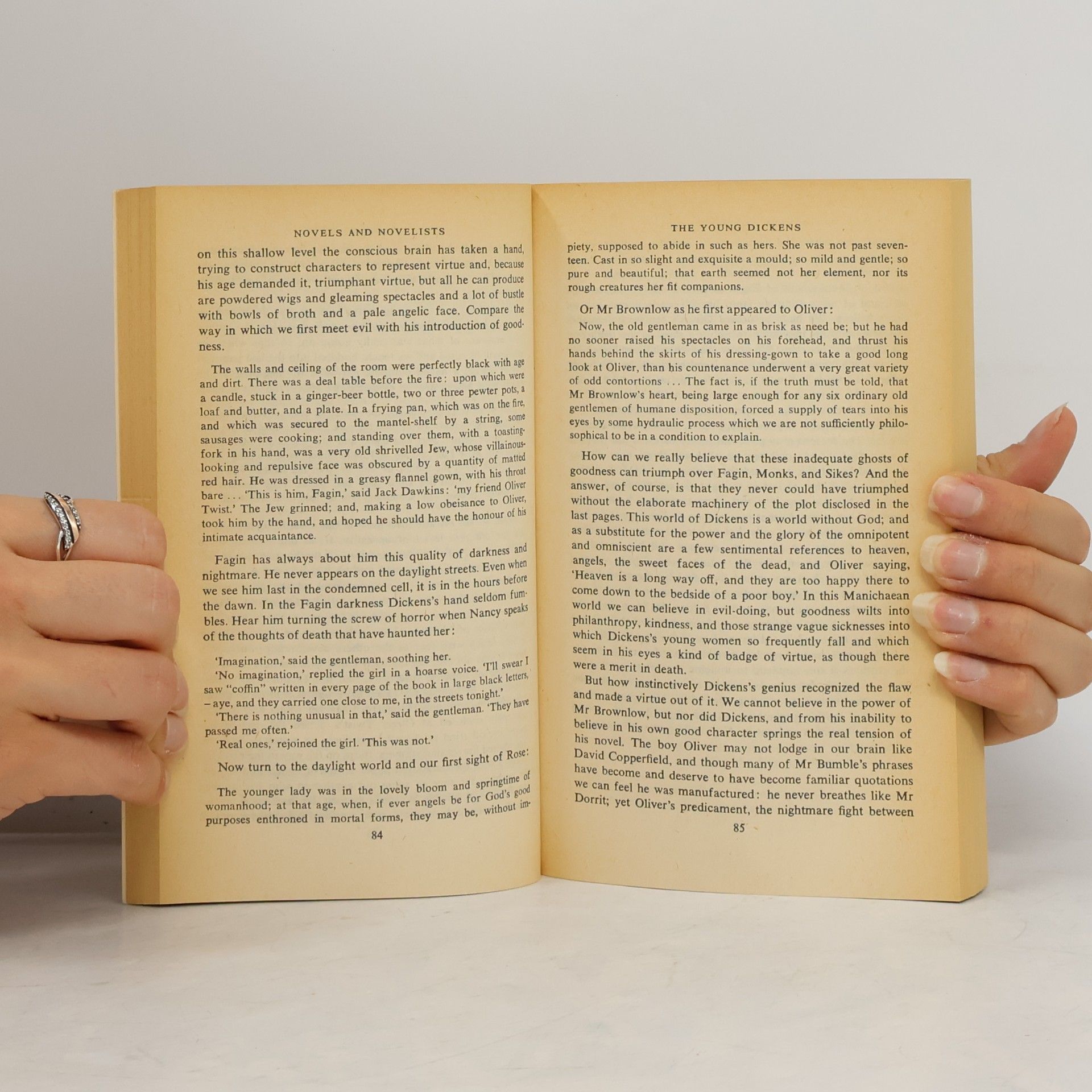 Graham Greene Collected Essays