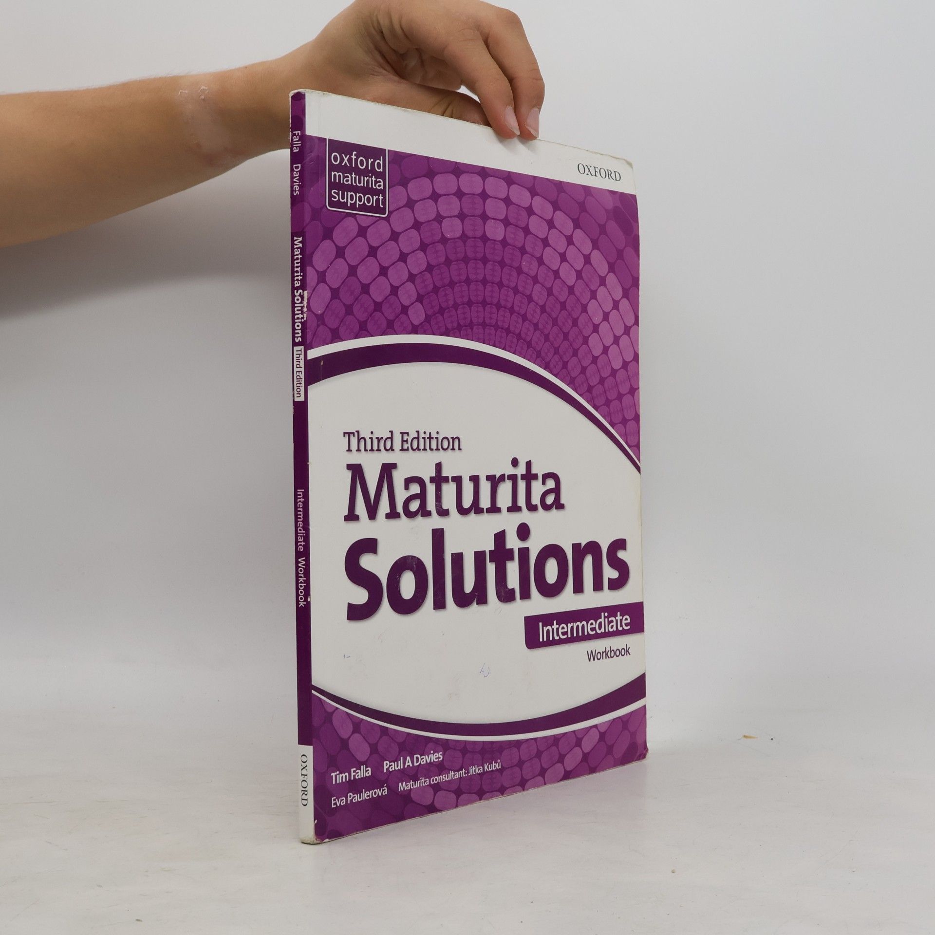 Collectif d'auteurs Maturita Solutions: Intermediate - Workbook