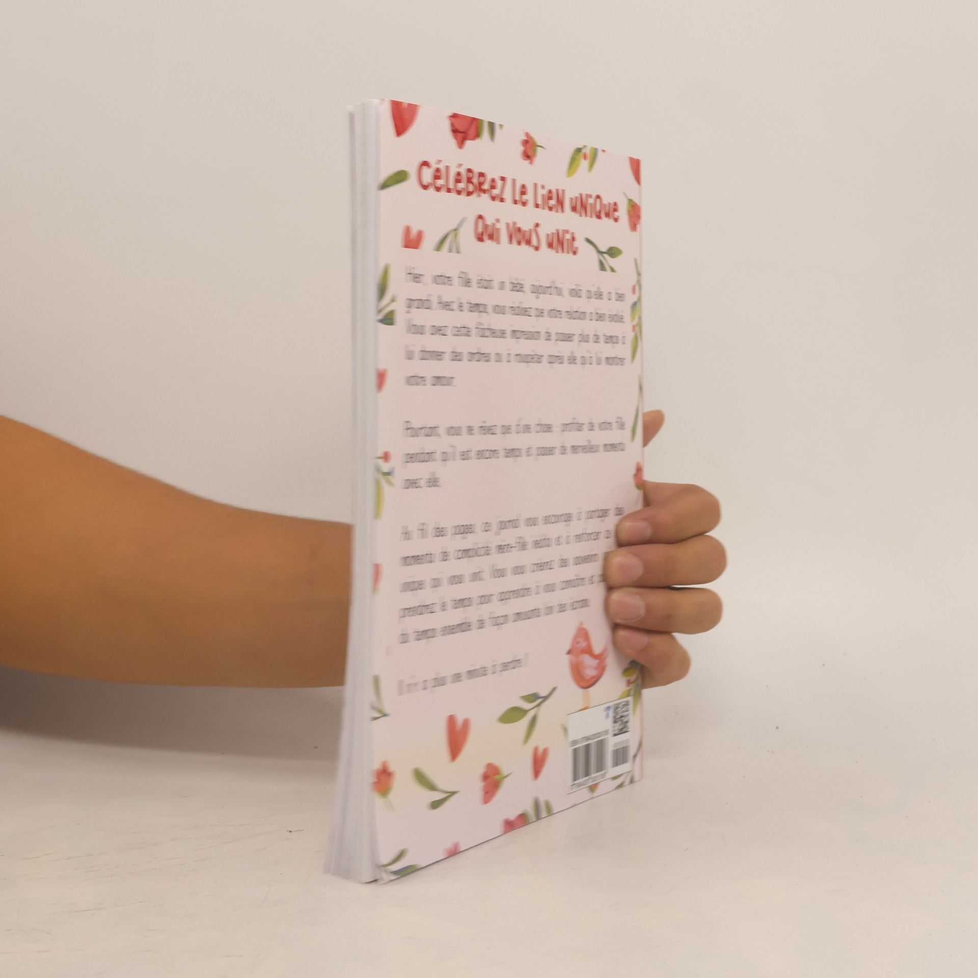 Ma fille que j'aime et moi: Un journal souvenir mère fille à partager pour renforcer le lien qui vous unit, mieux se connaître et créer des moments de complicité entre une maman et son enfant