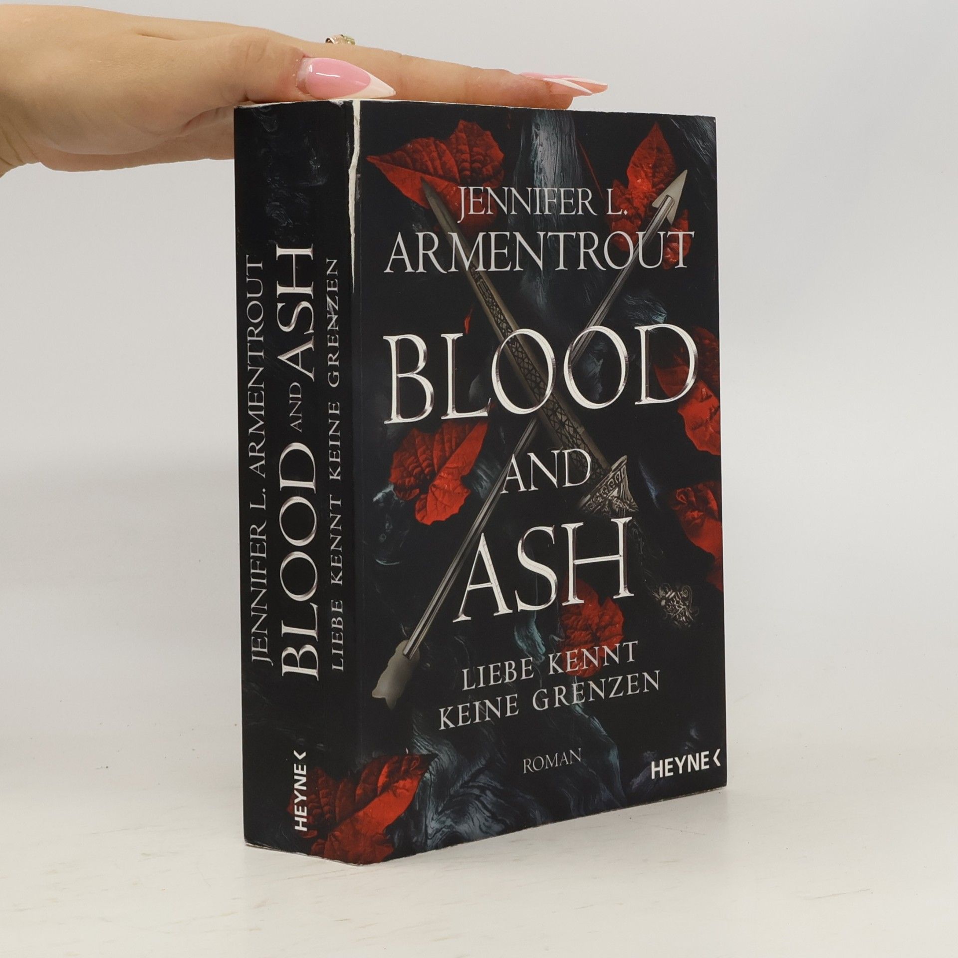 Jennifer Armentrout Blood and Ash