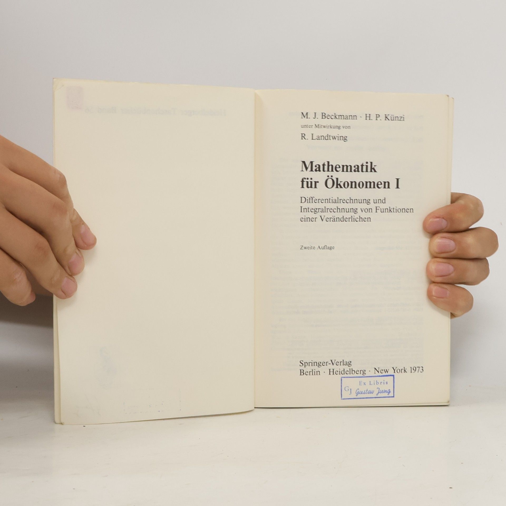 Martin J. Beckmann Mathematik für Ökonomen I