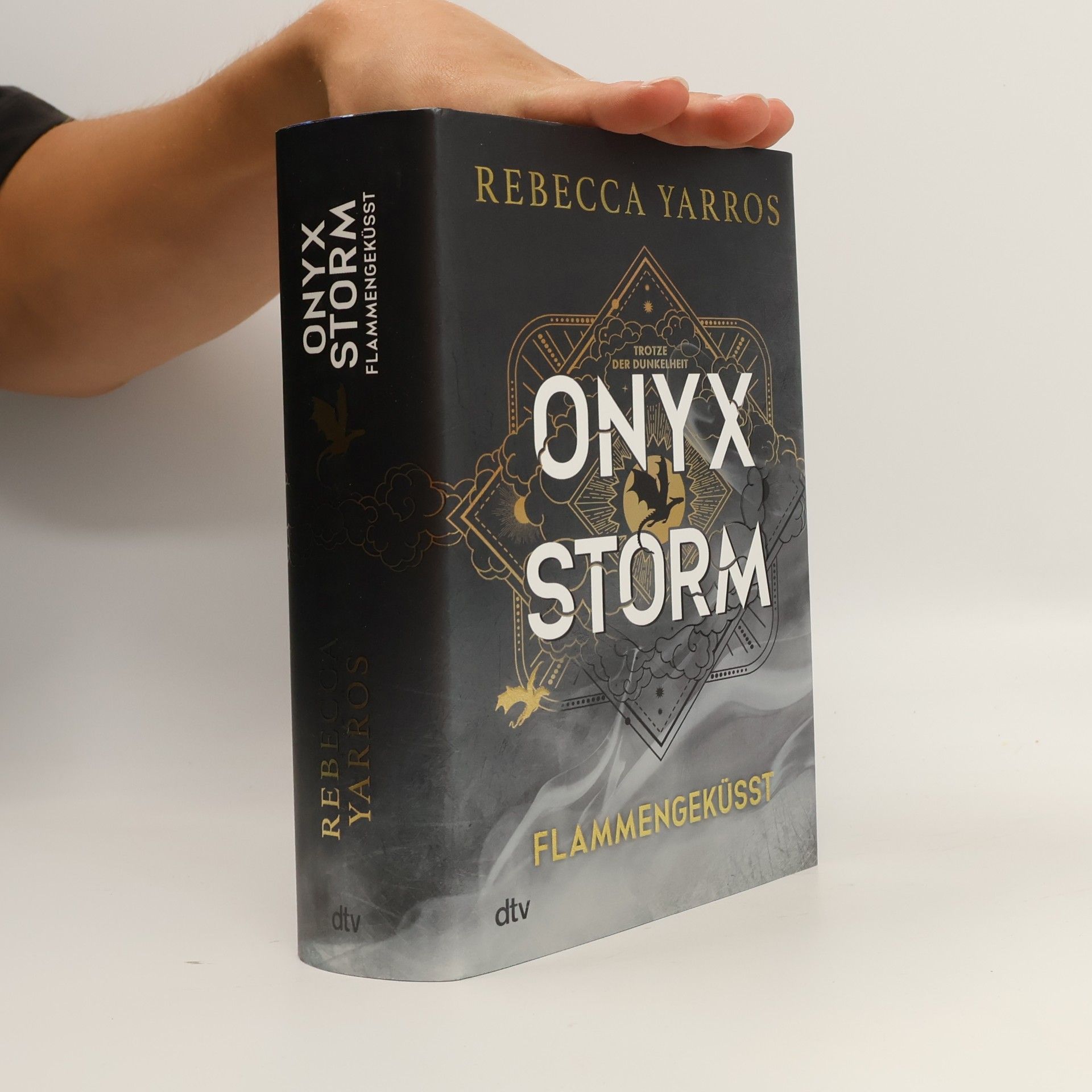 Rebecca Yarros Onyx Storm - Flammengeküsst - Deluxe-Ausgabe mit Farbschnitt