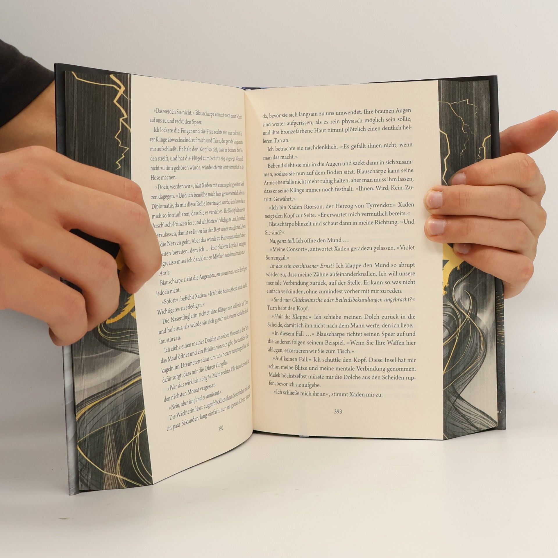 Rebecca Yarros Onyx Storm - Flammengeküsst - Deluxe-Ausgabe mit Farbschnitt
