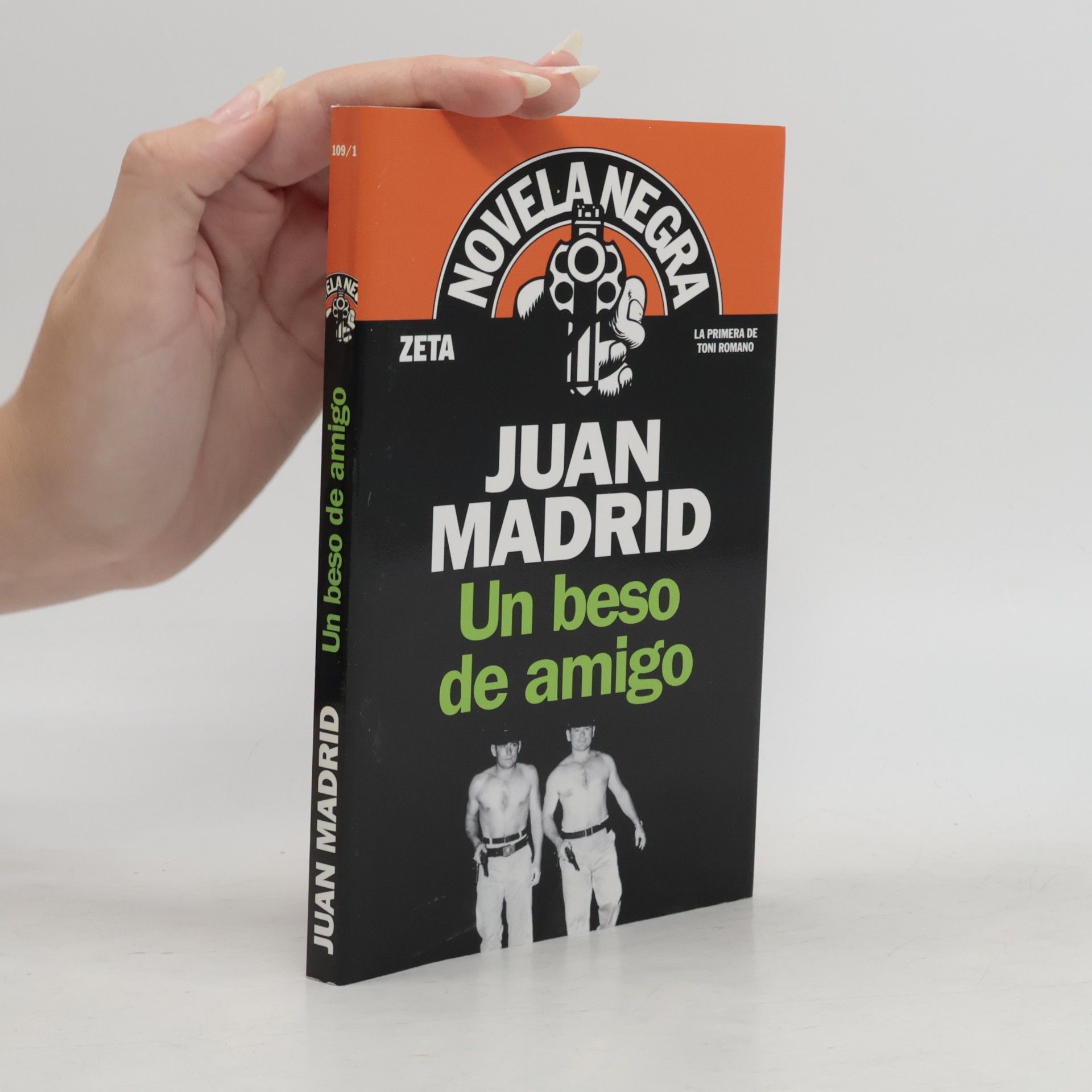 Novela Negra - 1: Un beso de amigo