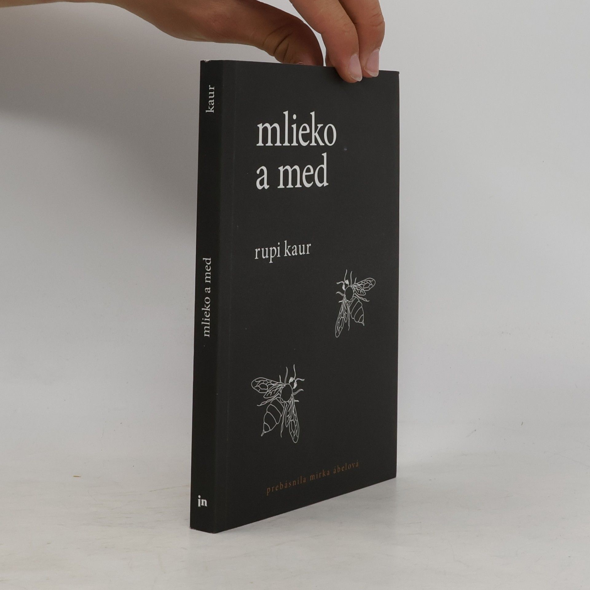 Rupi Kaur Mlieko a med