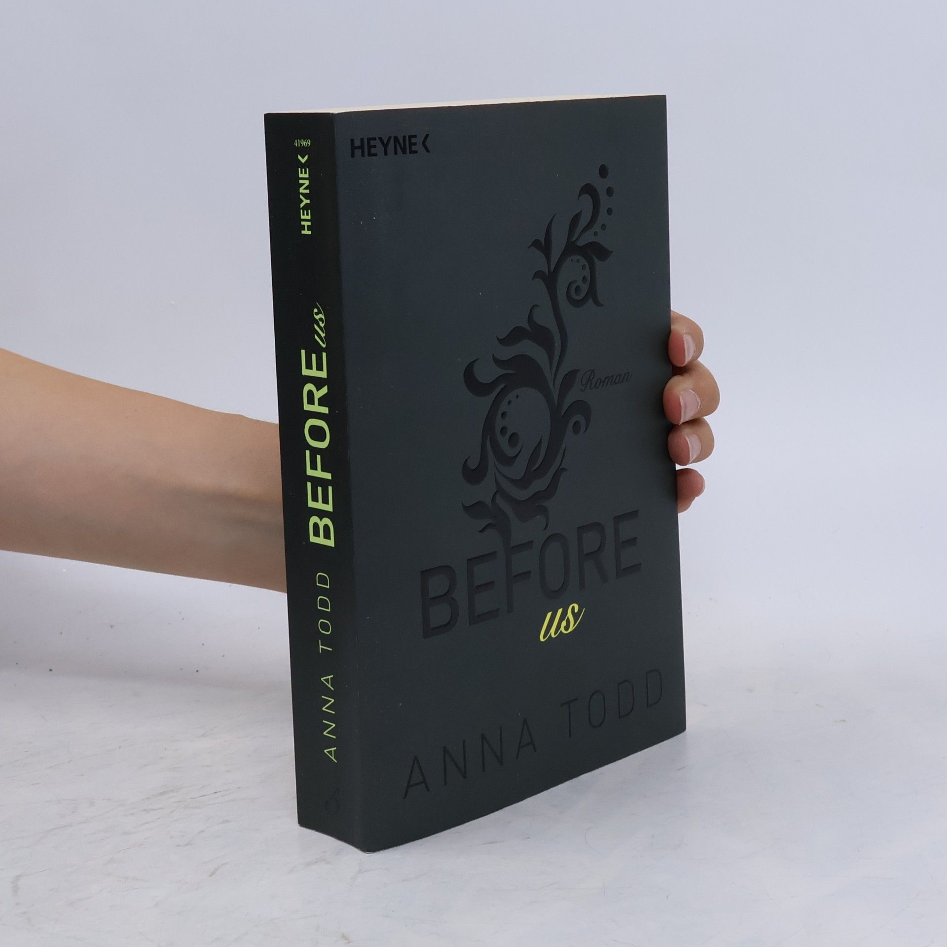 Anna Todd After 5. Before Us