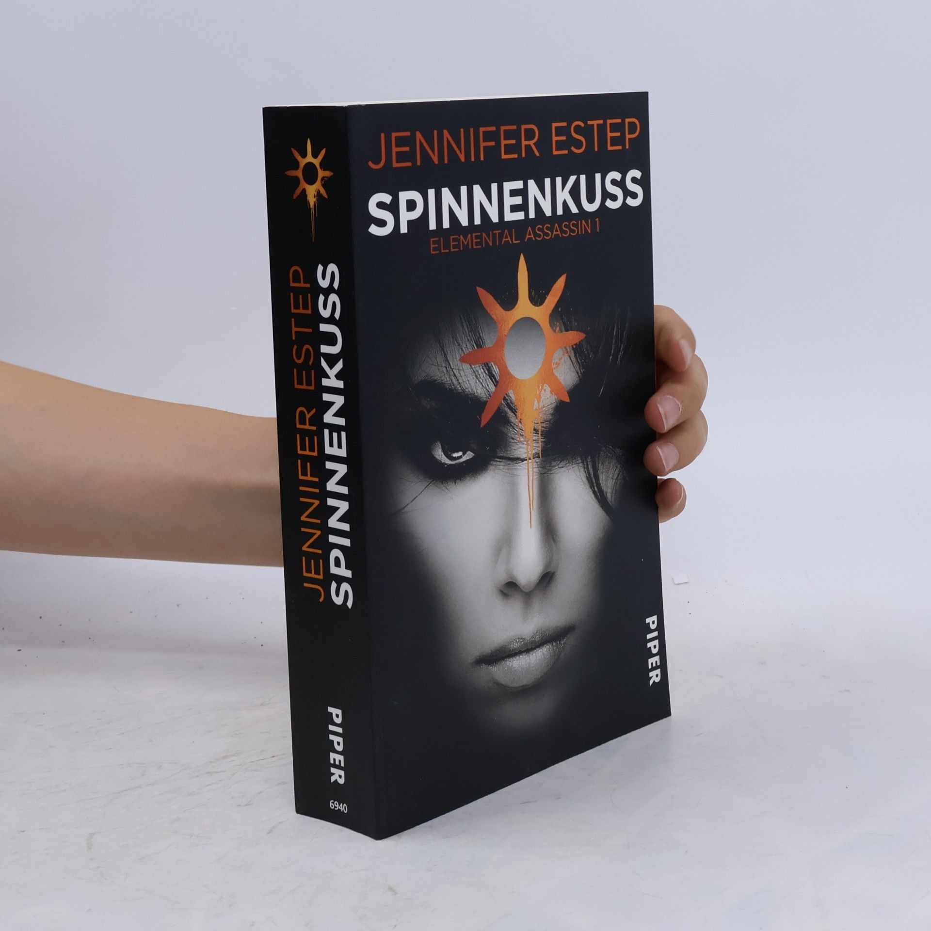 Jennifer Estep Spinnenkuss. Elemental Assassin 1