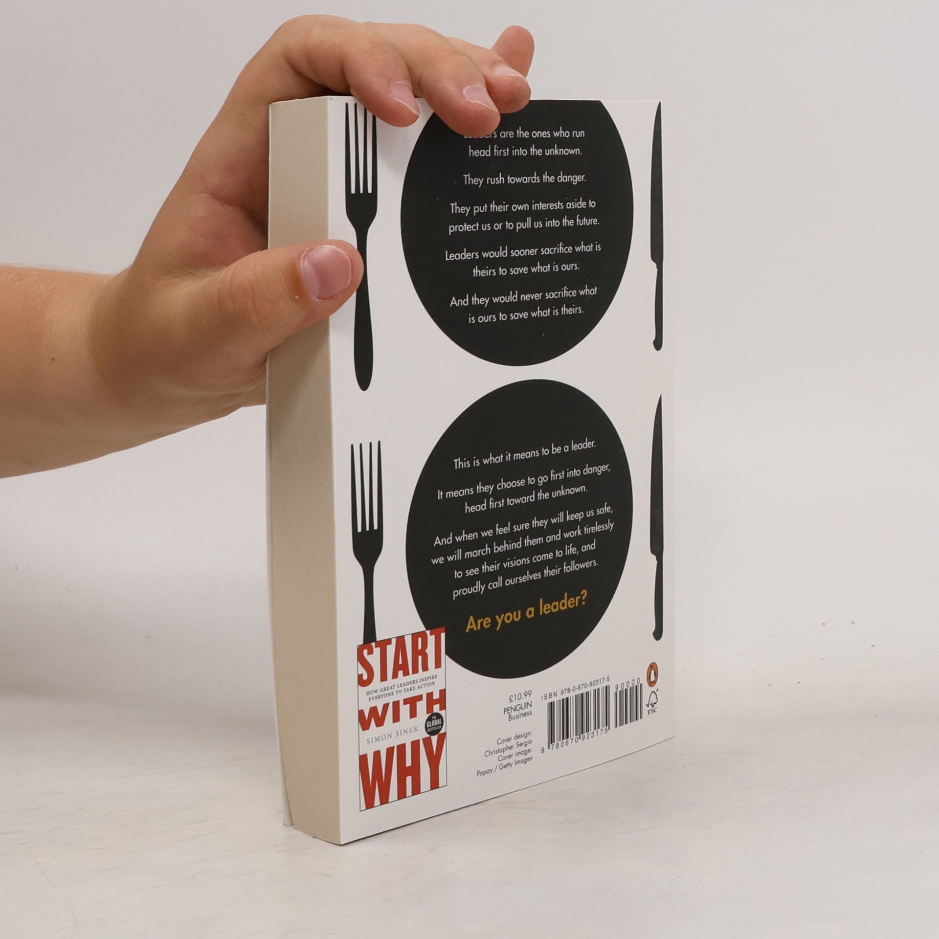 Simon Sinek Leaders eat last Why some teams pull together and others don't