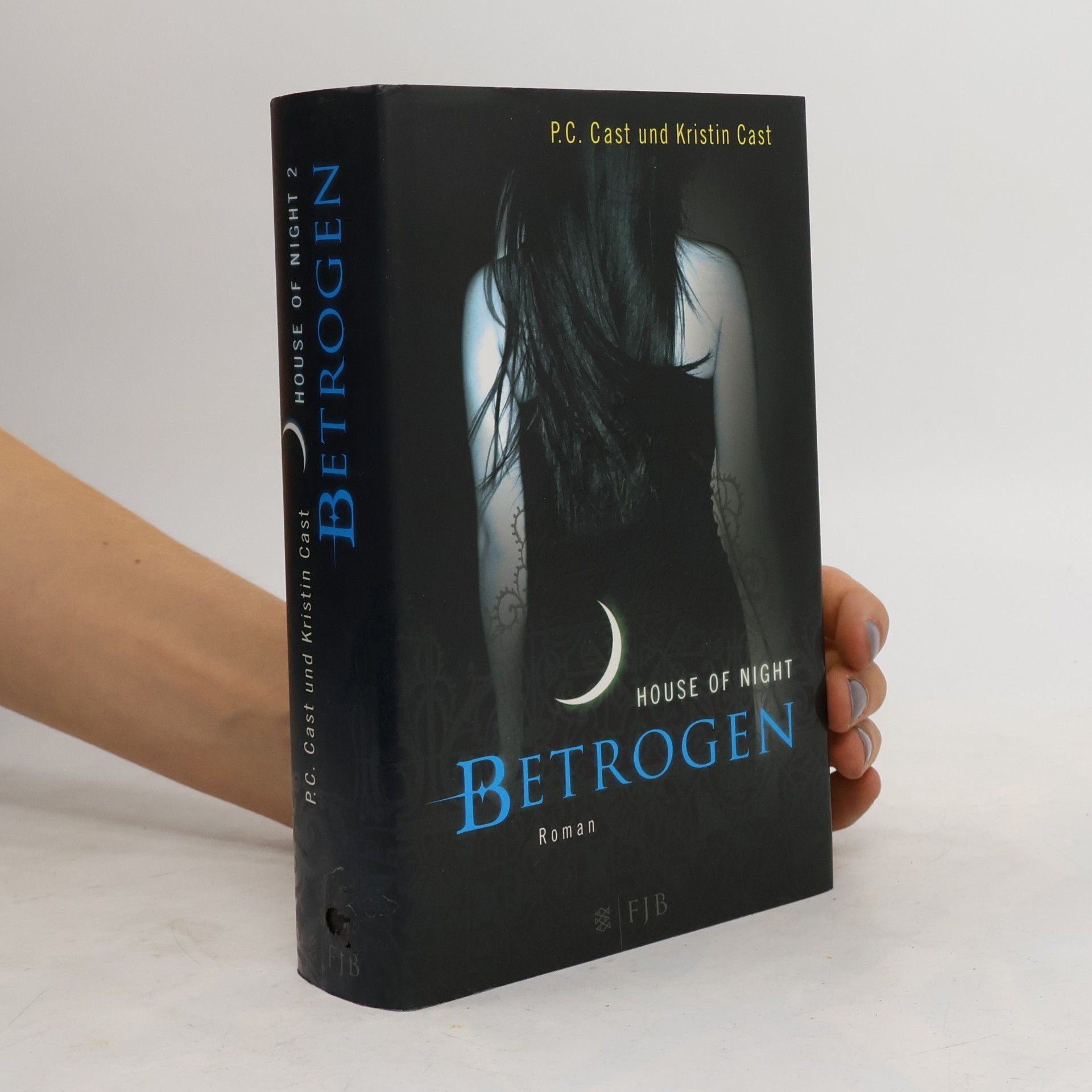 Phyllis Christine Cast House of Night 2. Betrogen