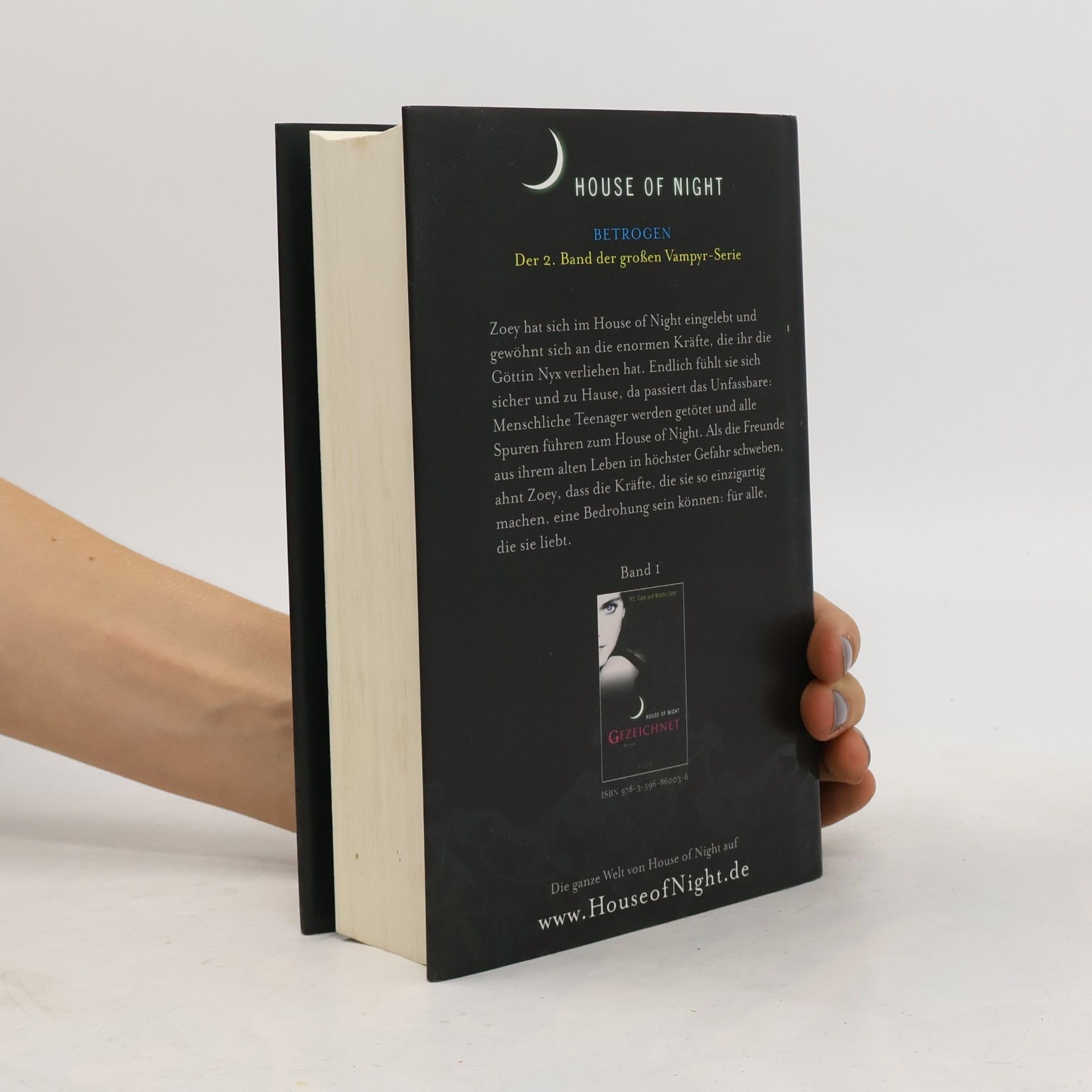 P. C. Cast House of Night 2. Betrogen