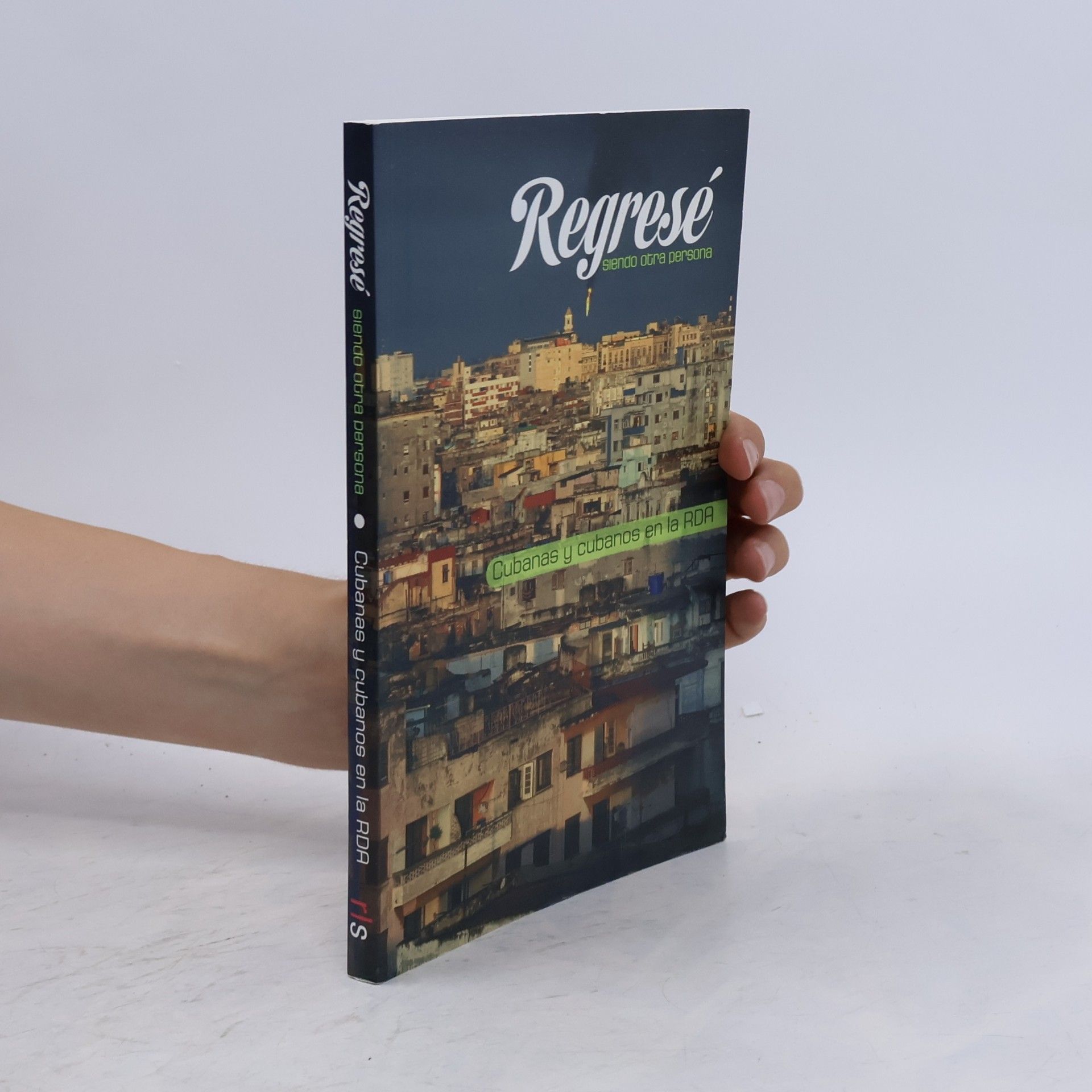 Various authors Regresé