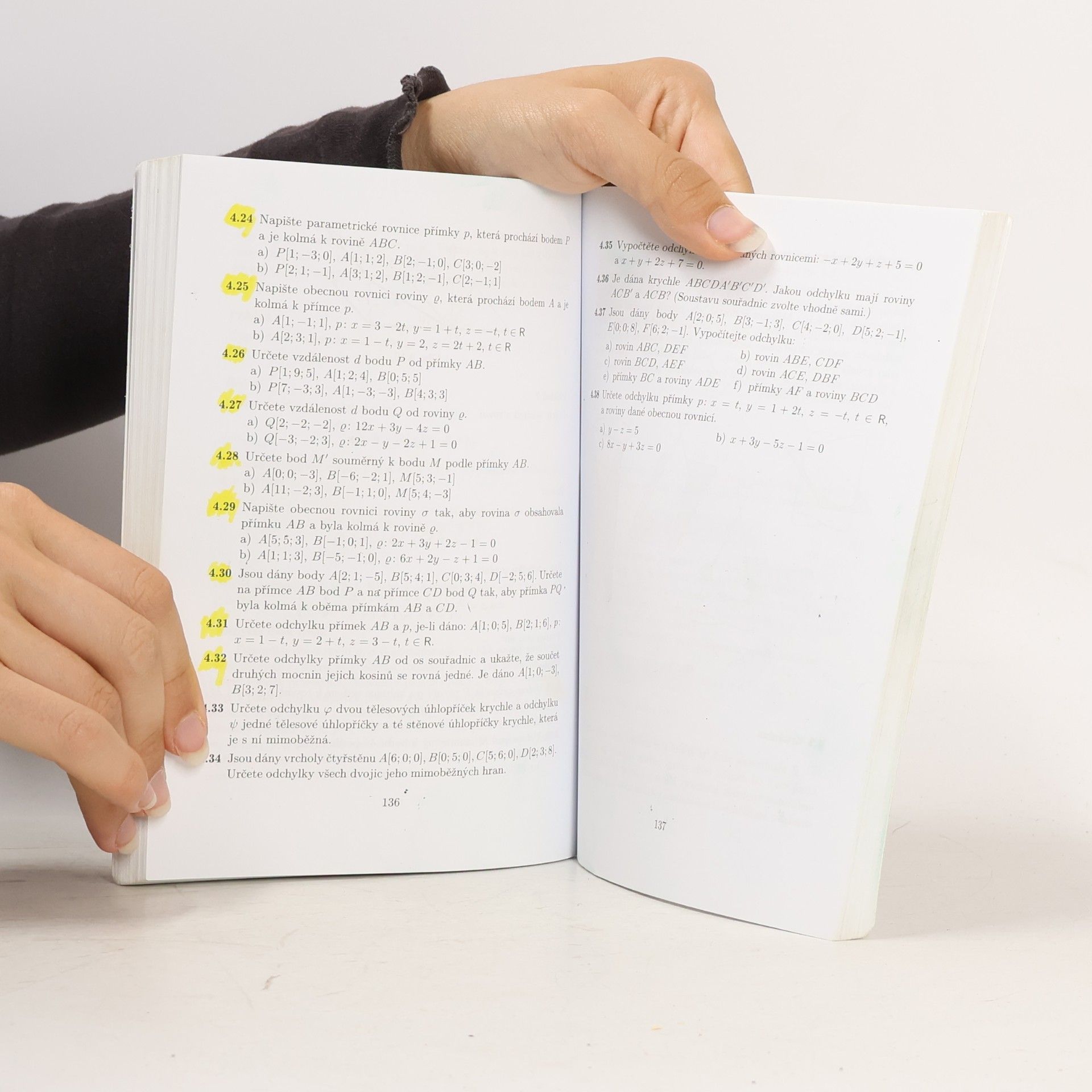 Leo Boček Matematika pro gymnázia. Analytická geometrie