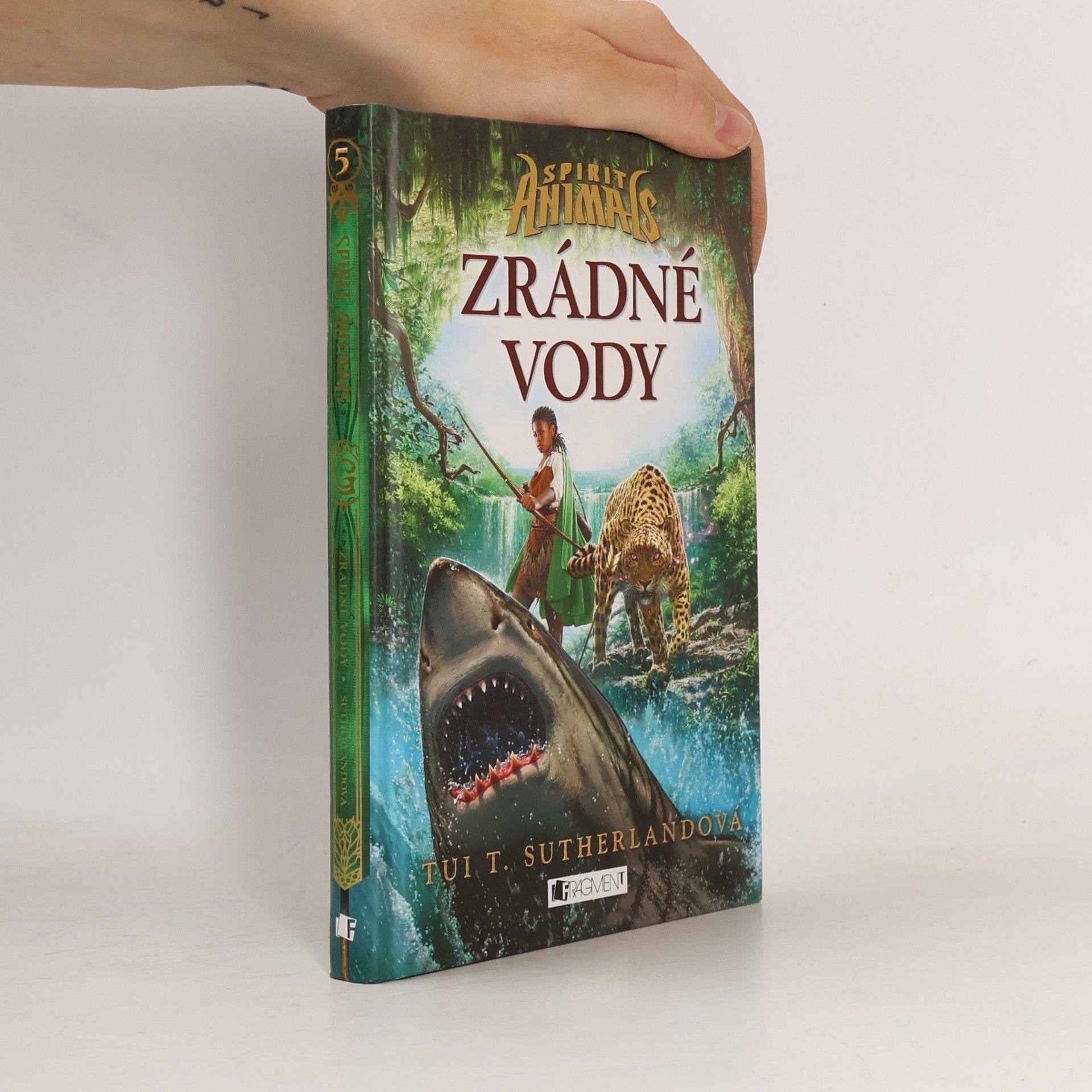 Tui Sutherland Zrádné vody