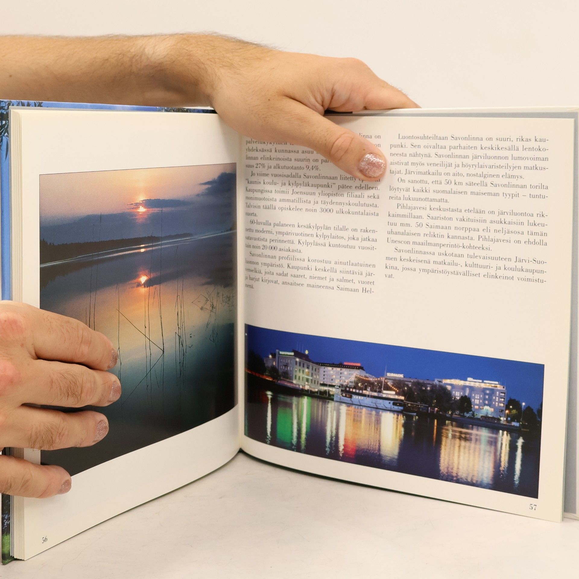 Olli-Pekka Muhonen Savonlinna - Saimaan helmi (fünfsprachige Ausgabe)