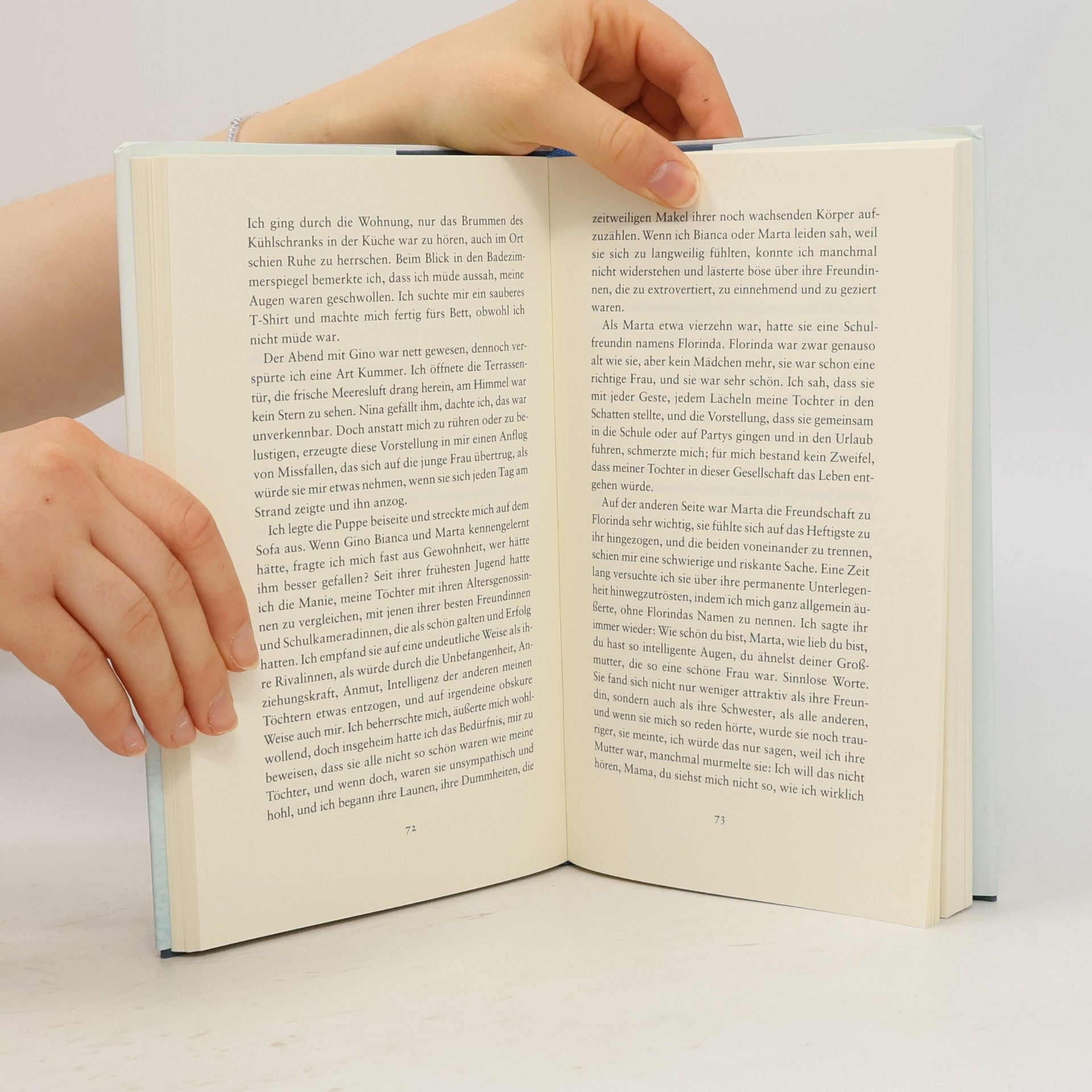 Elena Ferrante Frau im Dunkeln