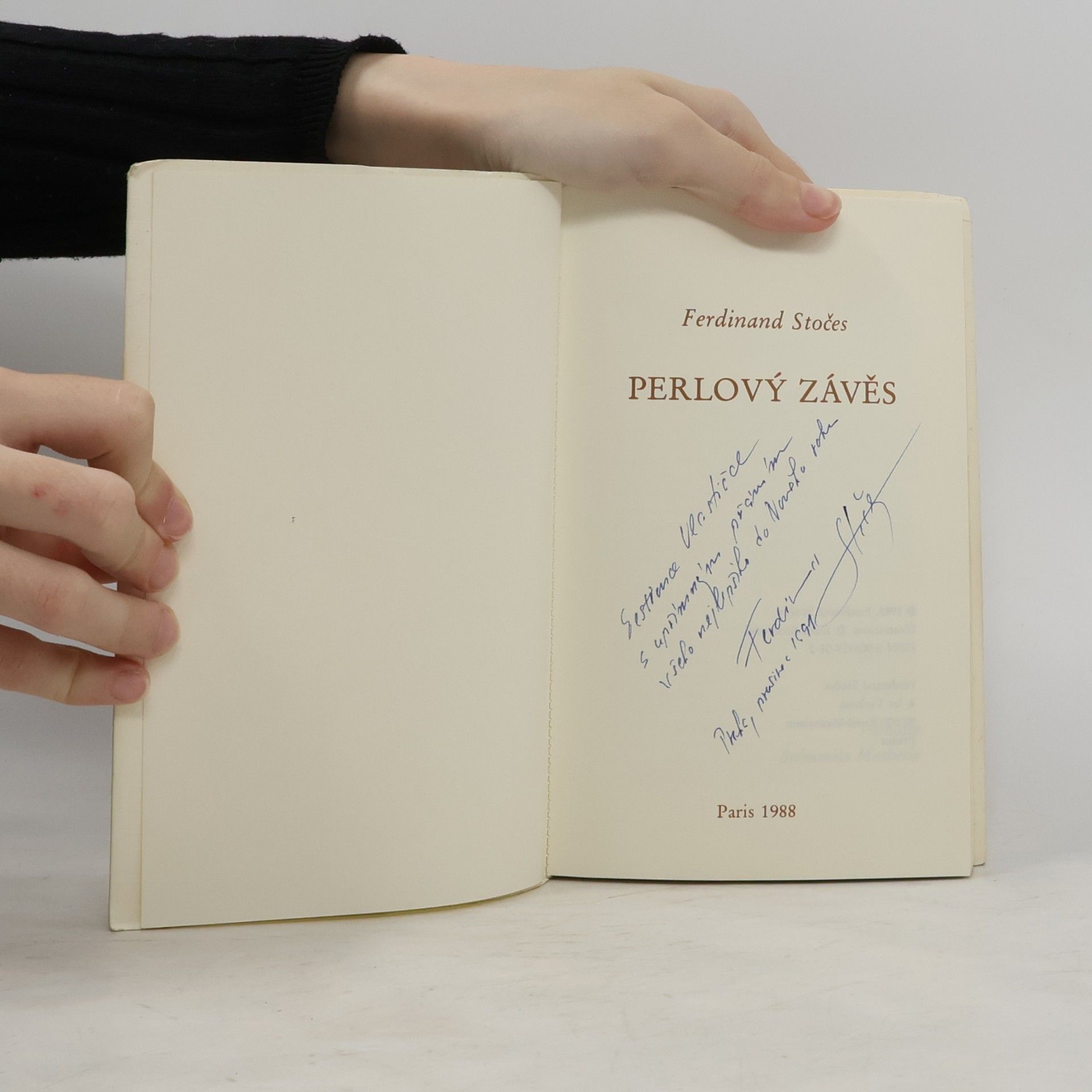 Ferdinand Stočes Perlový závěs