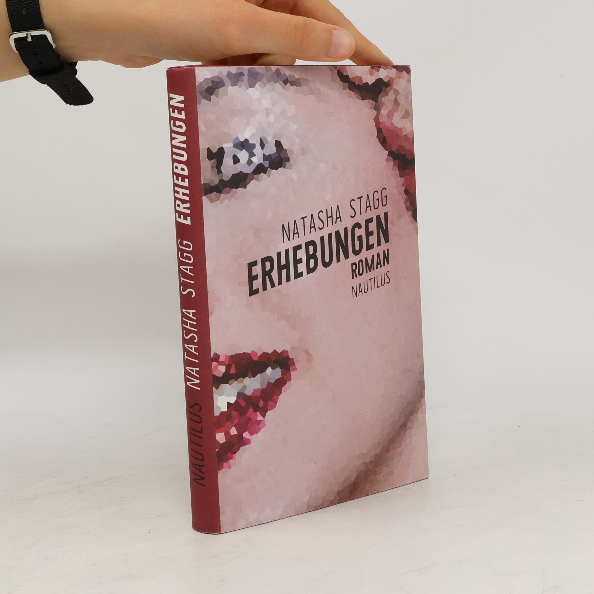 Natasha Stagg Erhebungen