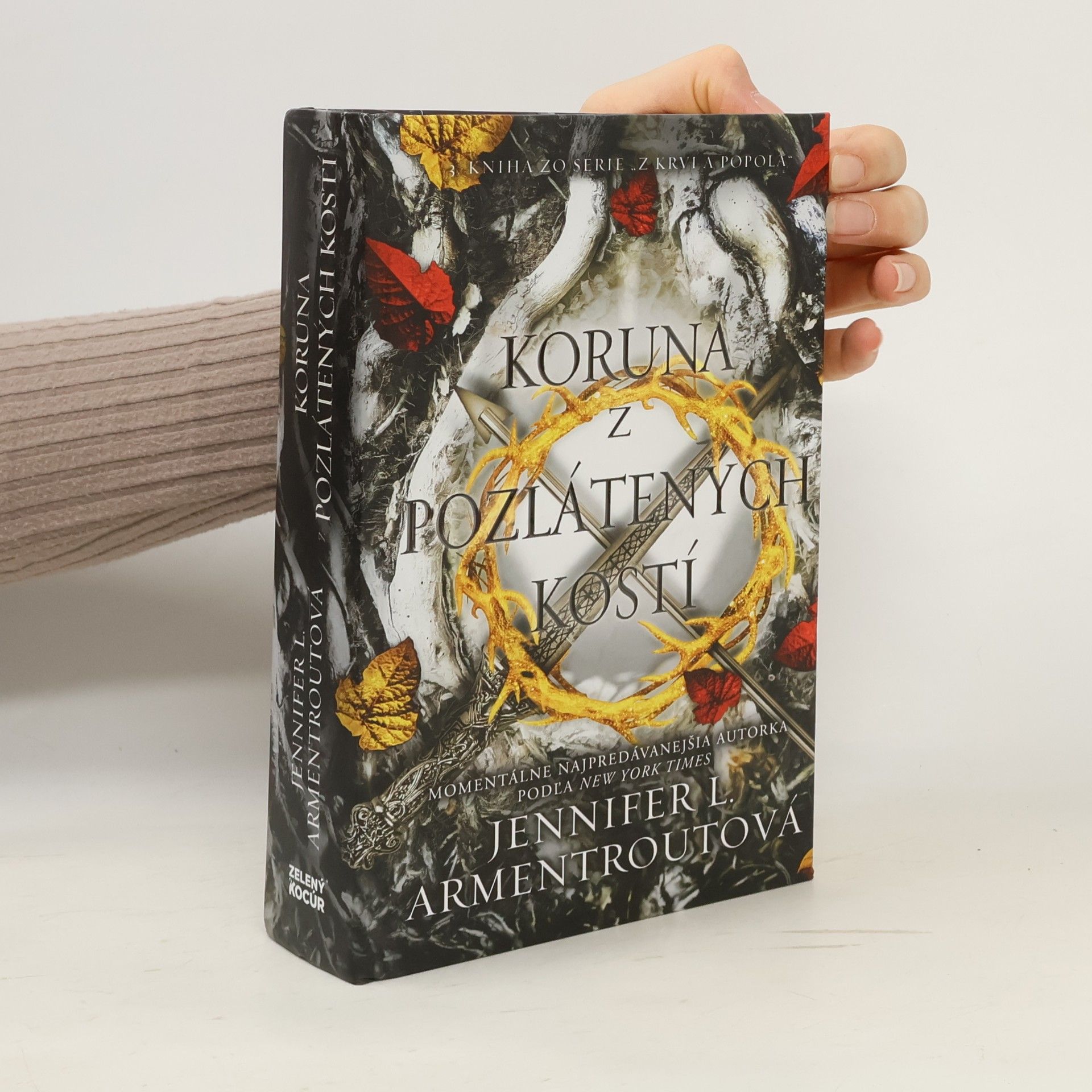 Jennifer Armentrout Koruna z pozlátených kostí