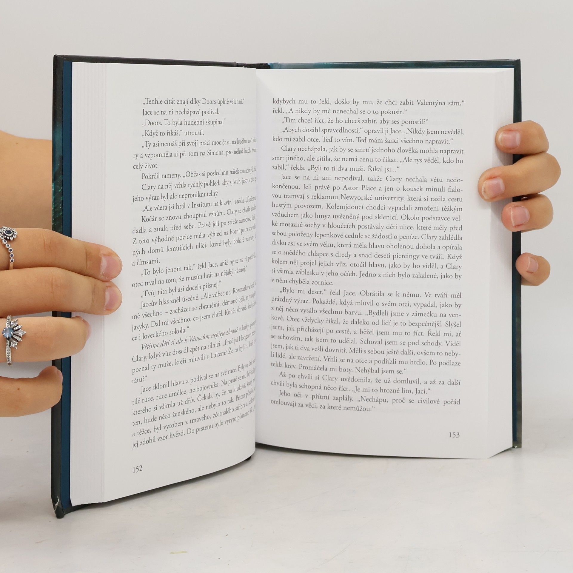 Cassandra Clare Nástroje smrti 1: Město z kostí