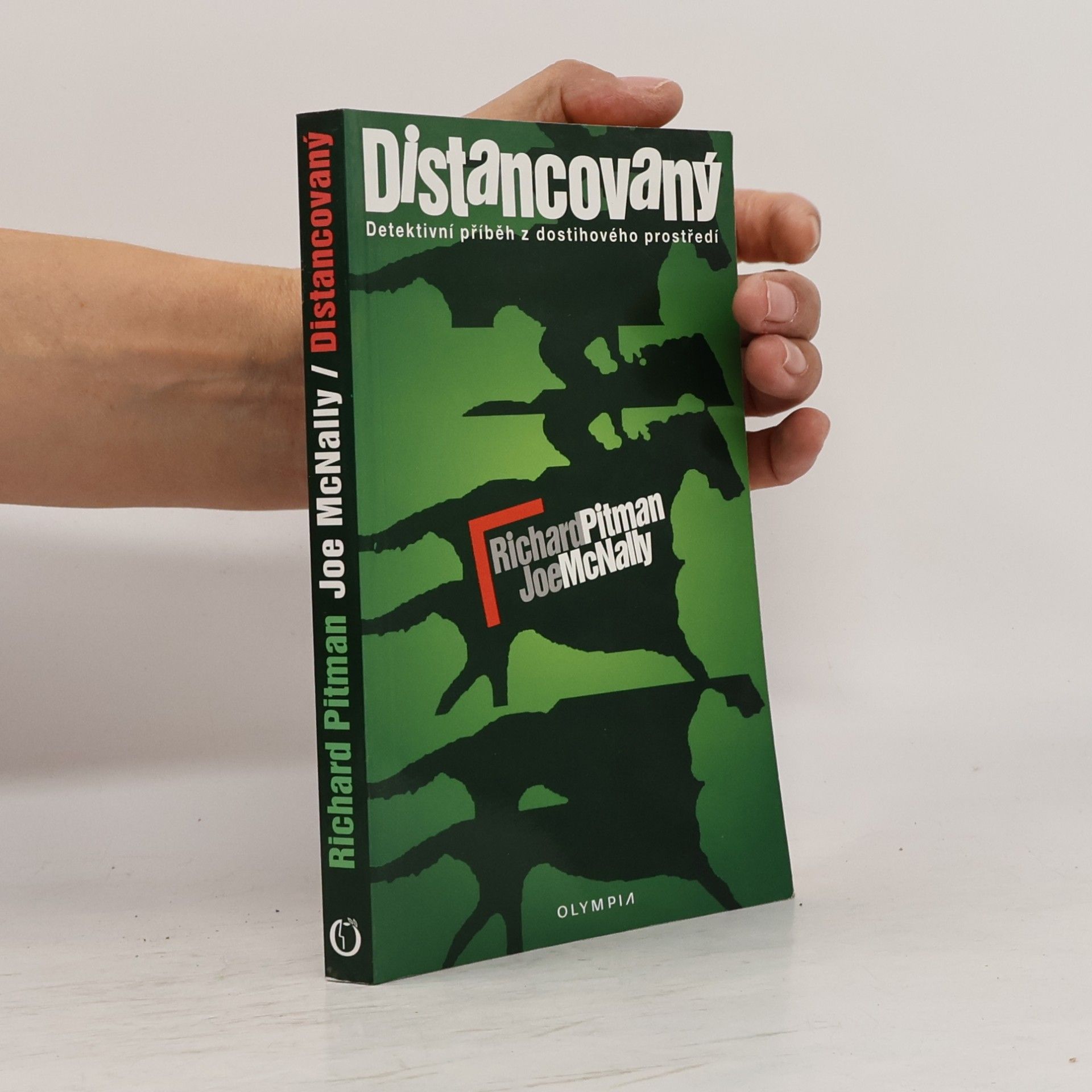 Distancovaný : detektivní příběh z dostihového prostředí