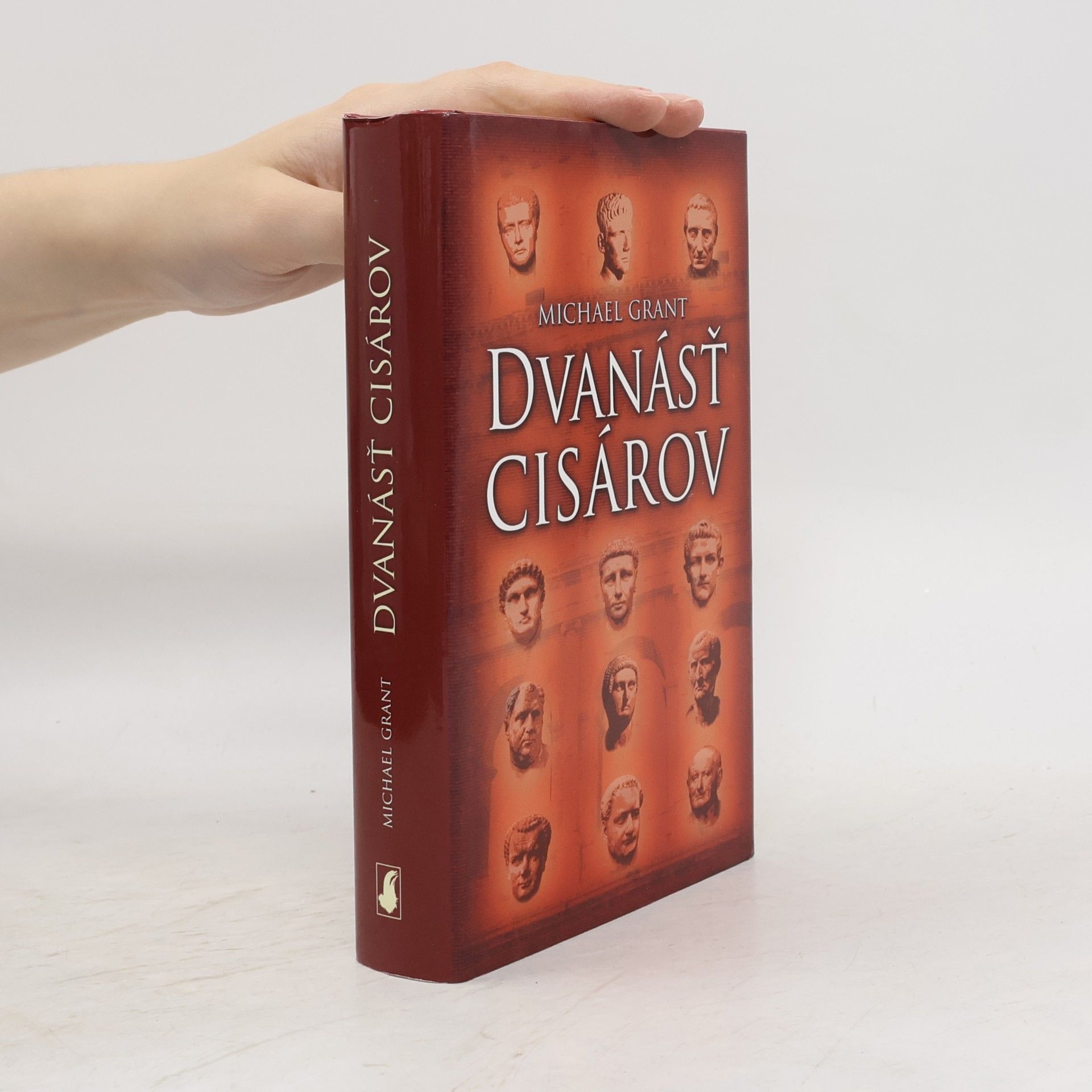 Michael Grant Dvanásť cisárov