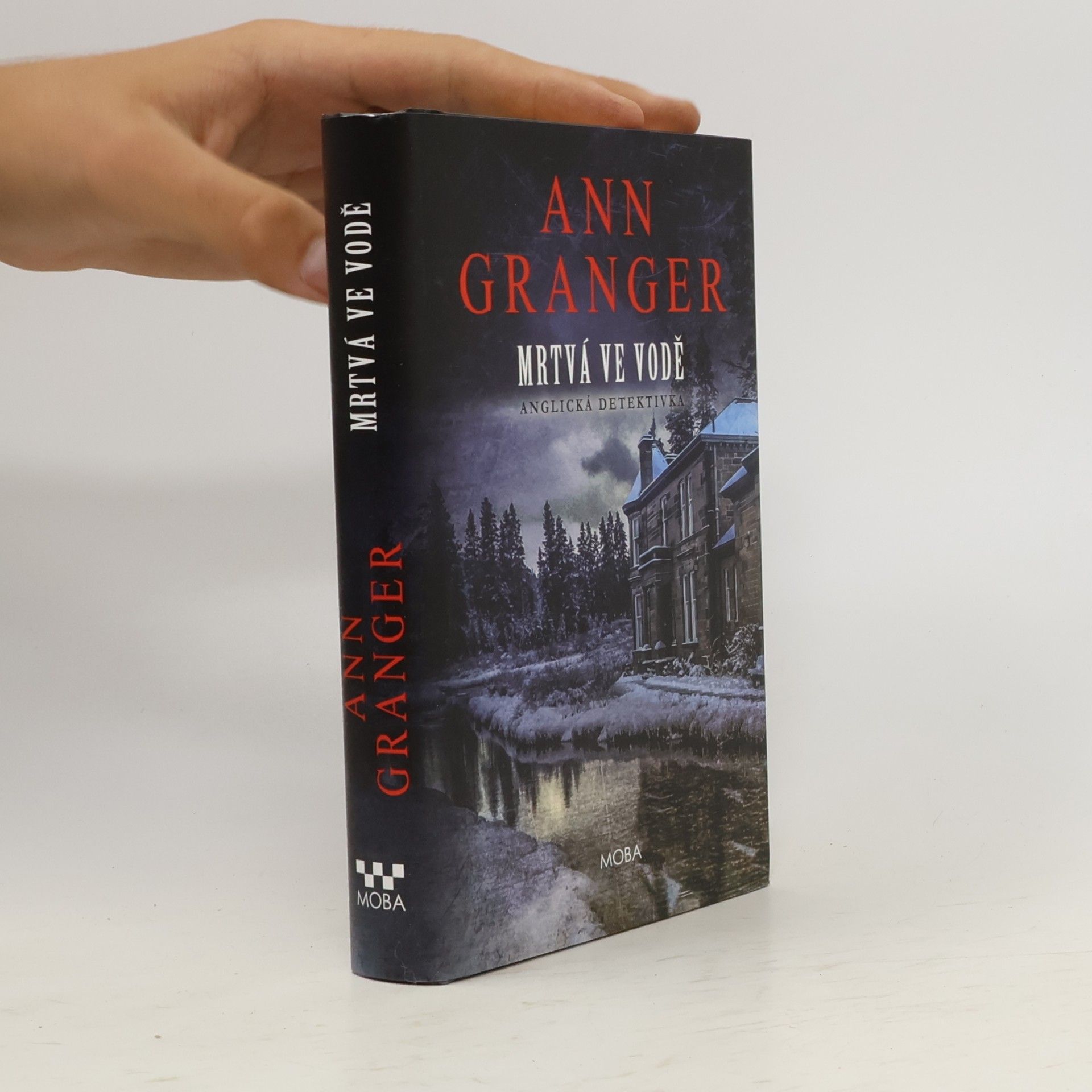 Ann Granger Mrtvá ve vodě (zvlněný přebal)