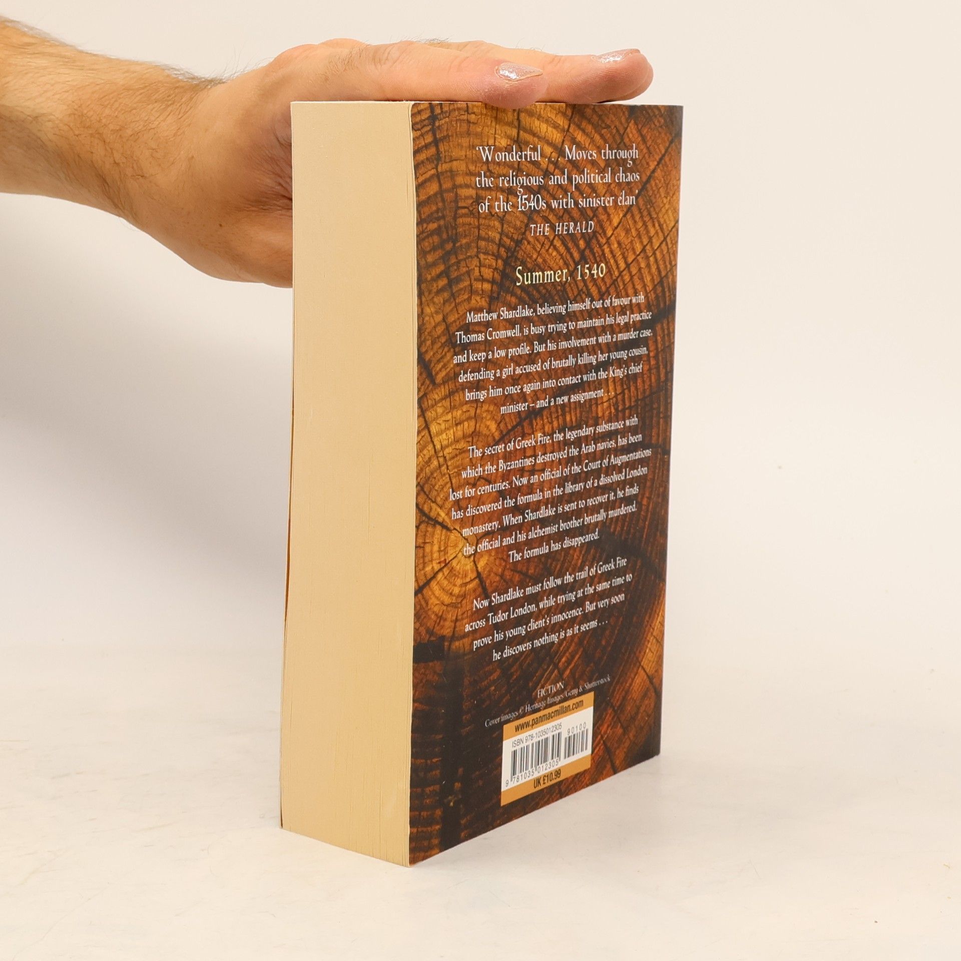 C. J. Sansom Matthew Shardlake - 2: Dark Fire