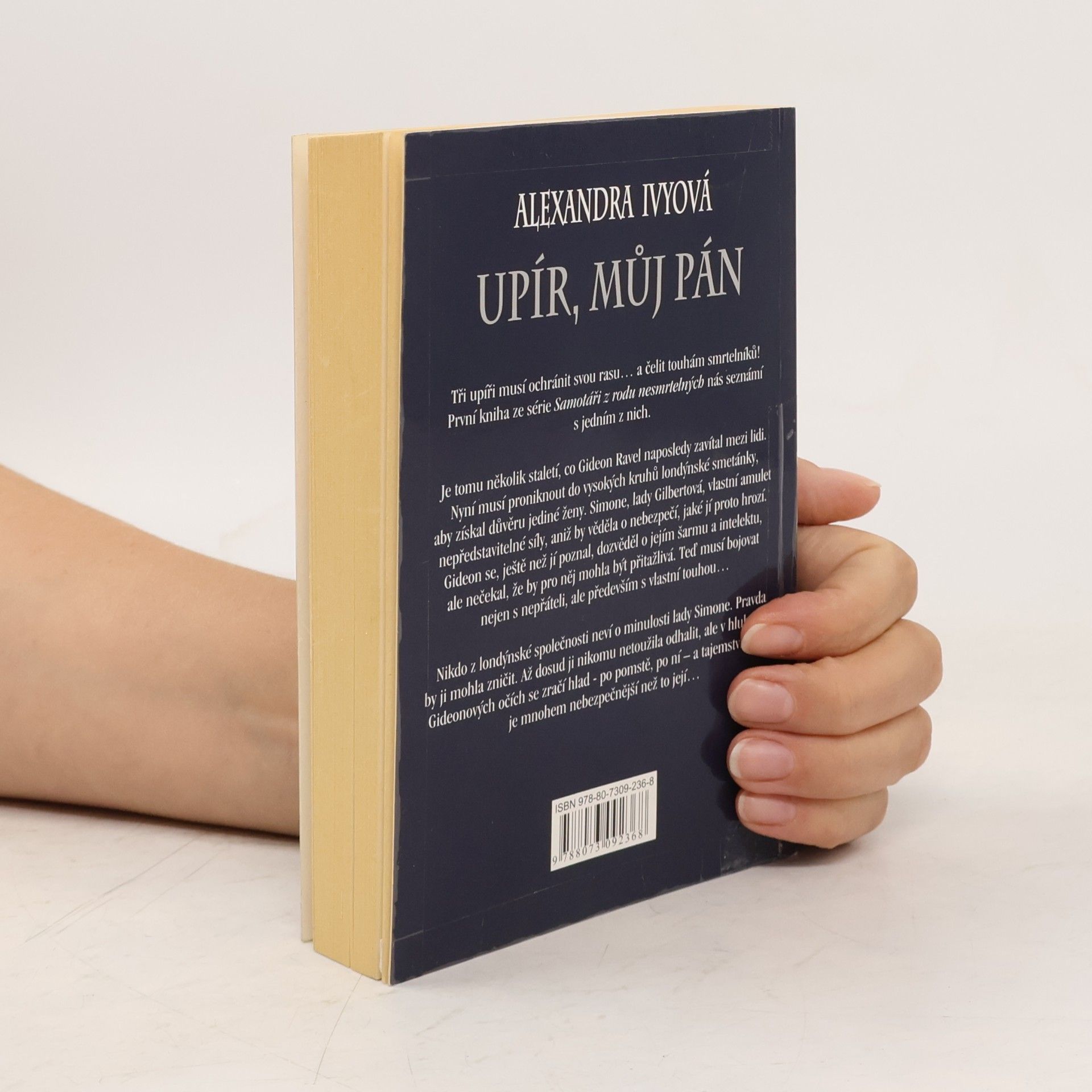 Alexandra Ivy Upír, můj pán. Samotáři z rodu nesmrtelných