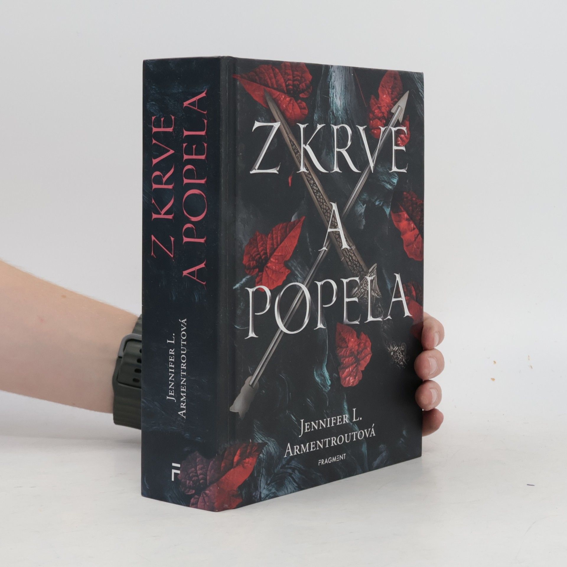 Jennifer L. Armentrout Z krve a popela