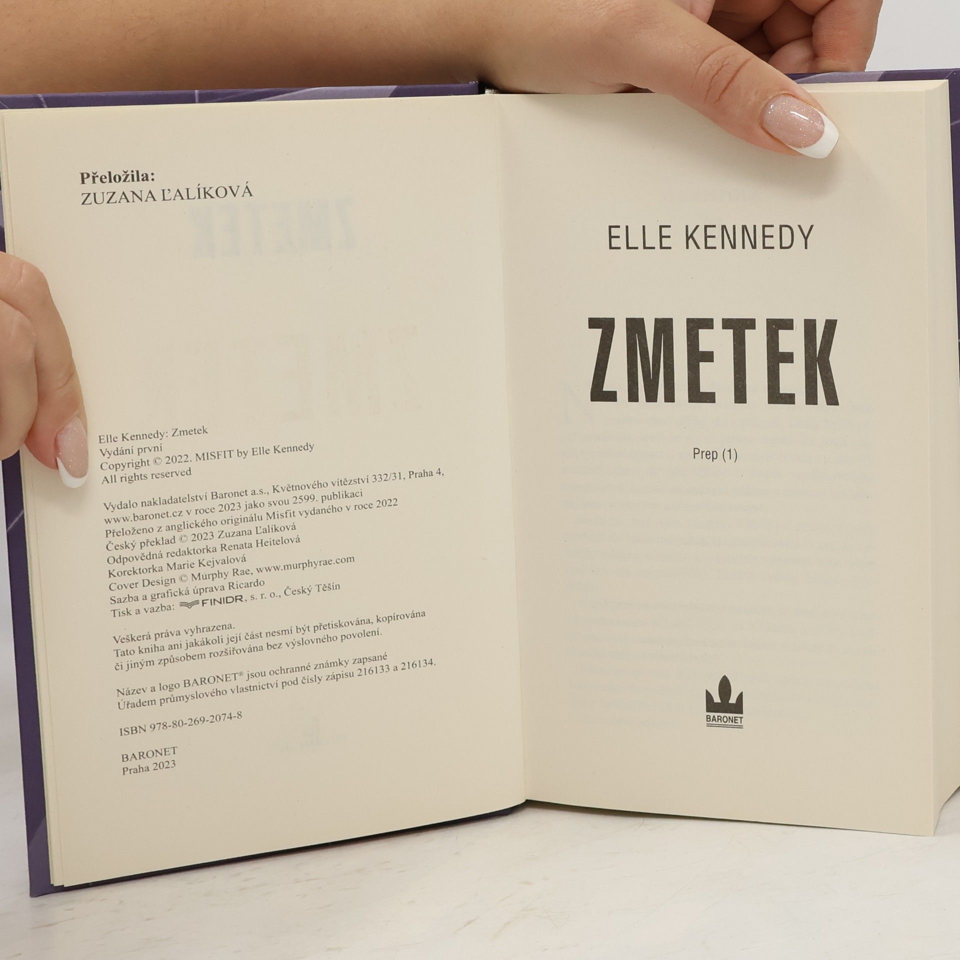 Elle Kennedy Zmetek