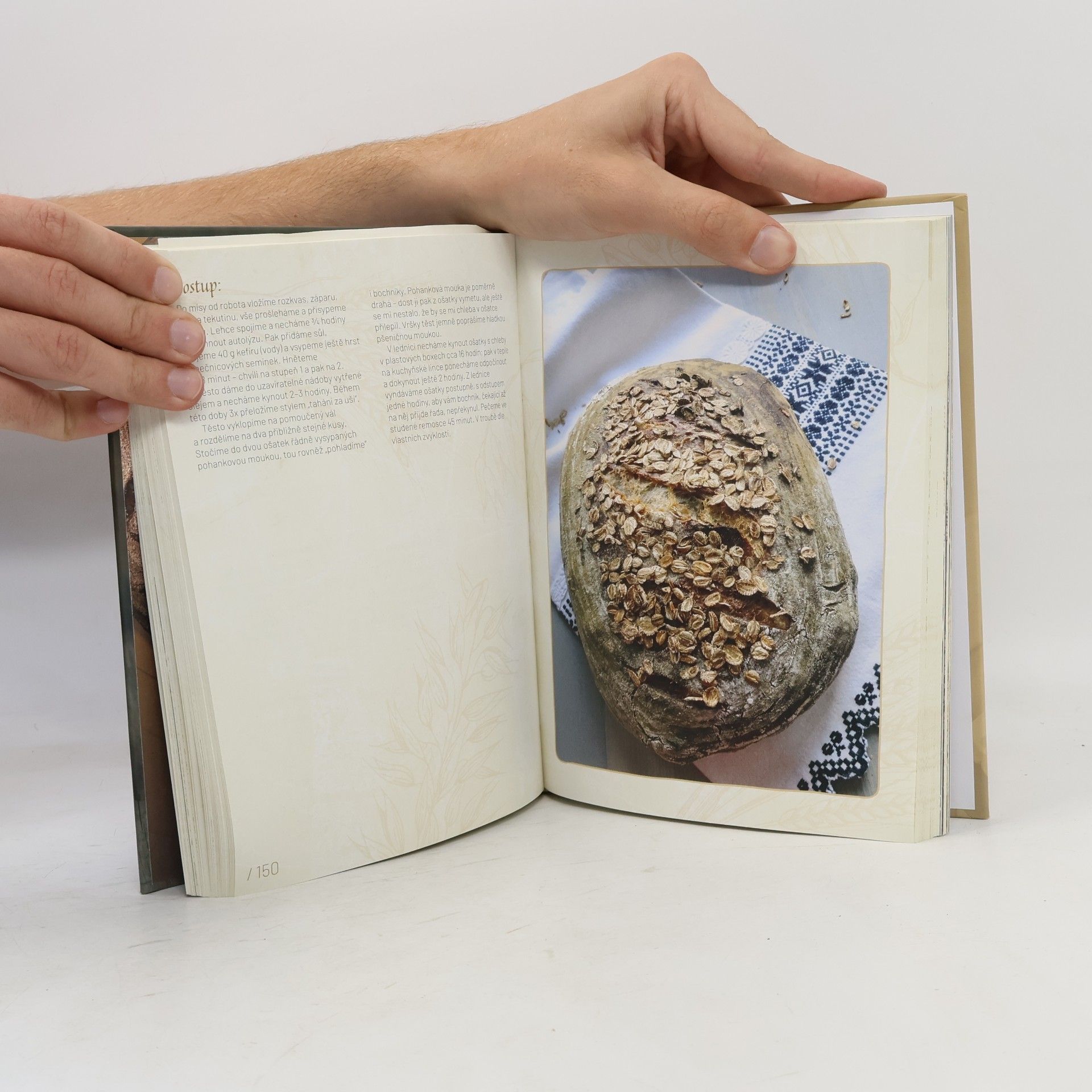 Various authors Upečeno s láskou : kváskový chléb a pečivo
