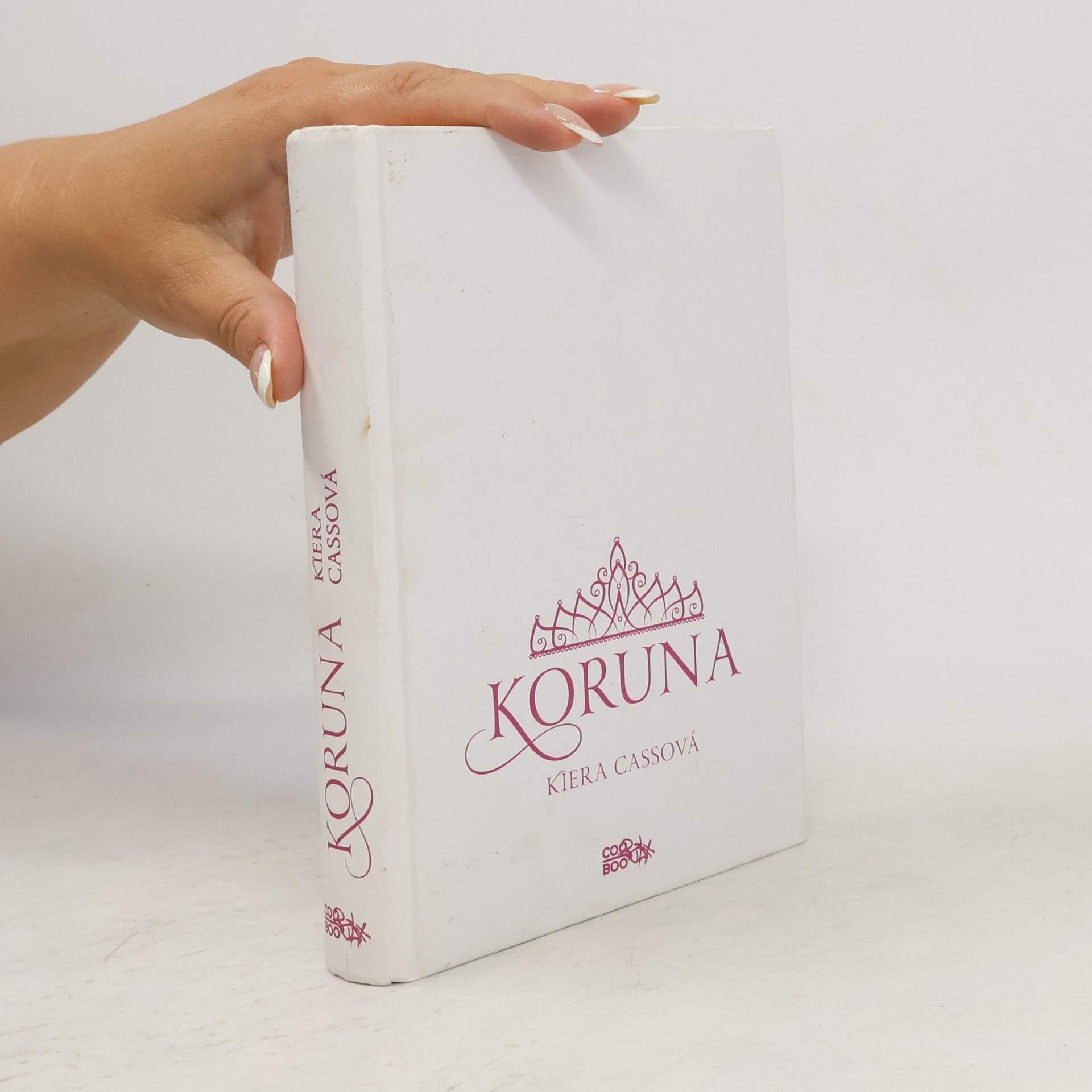 Kiera Cass Koruna
